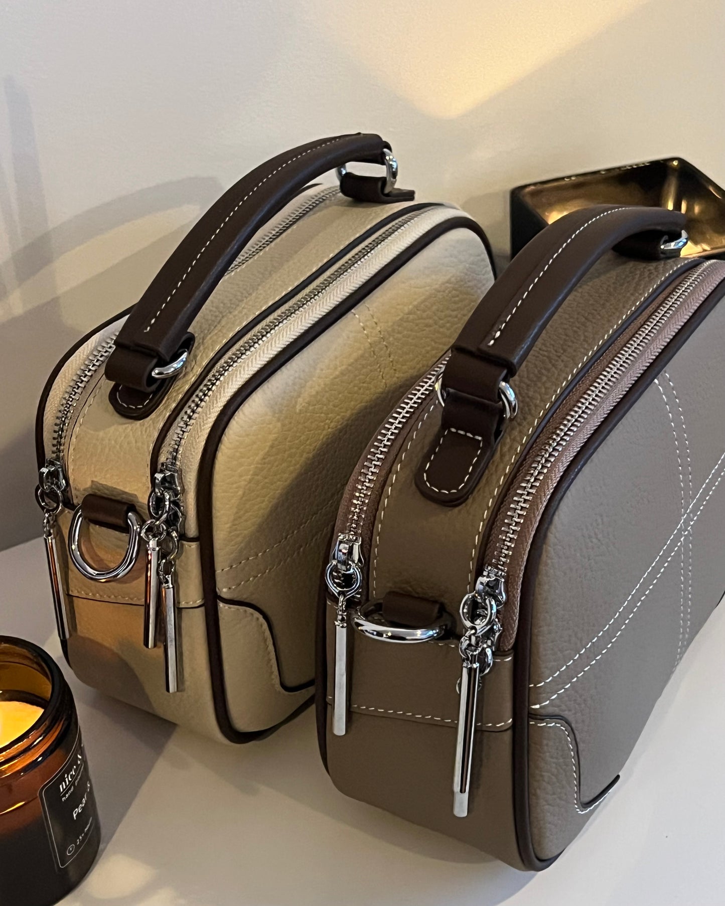 MARIA — Genuine Leather Bag. Color: Taupe