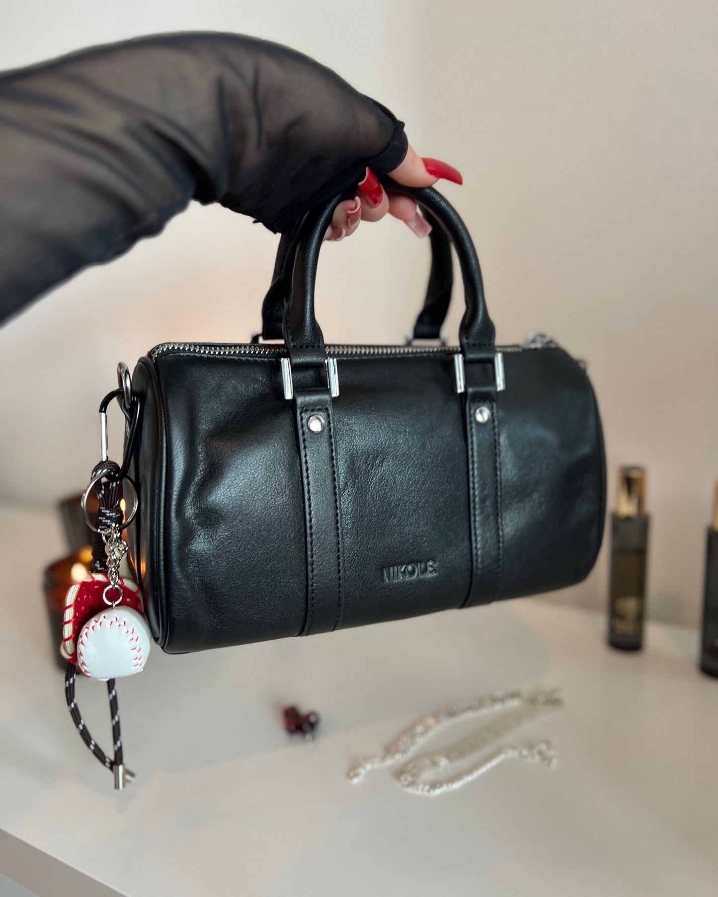 NIKOLÈ Classic Black Tote – skórzana torebka damska, elegancka torba do pracy i na co dzień