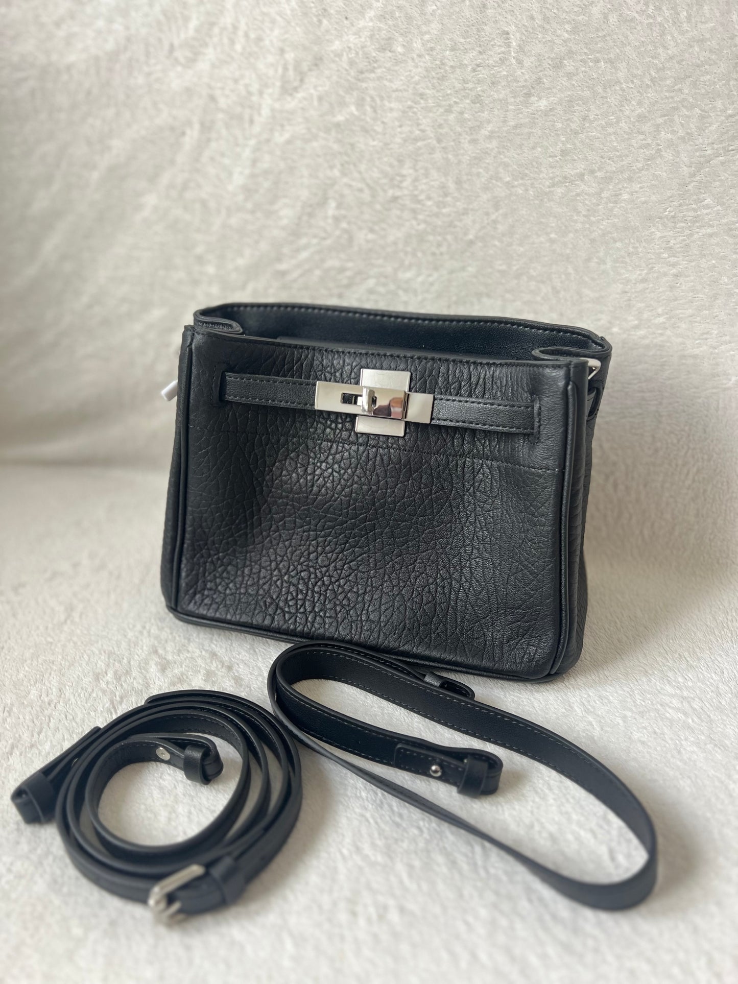 Emma - Black (Leather)