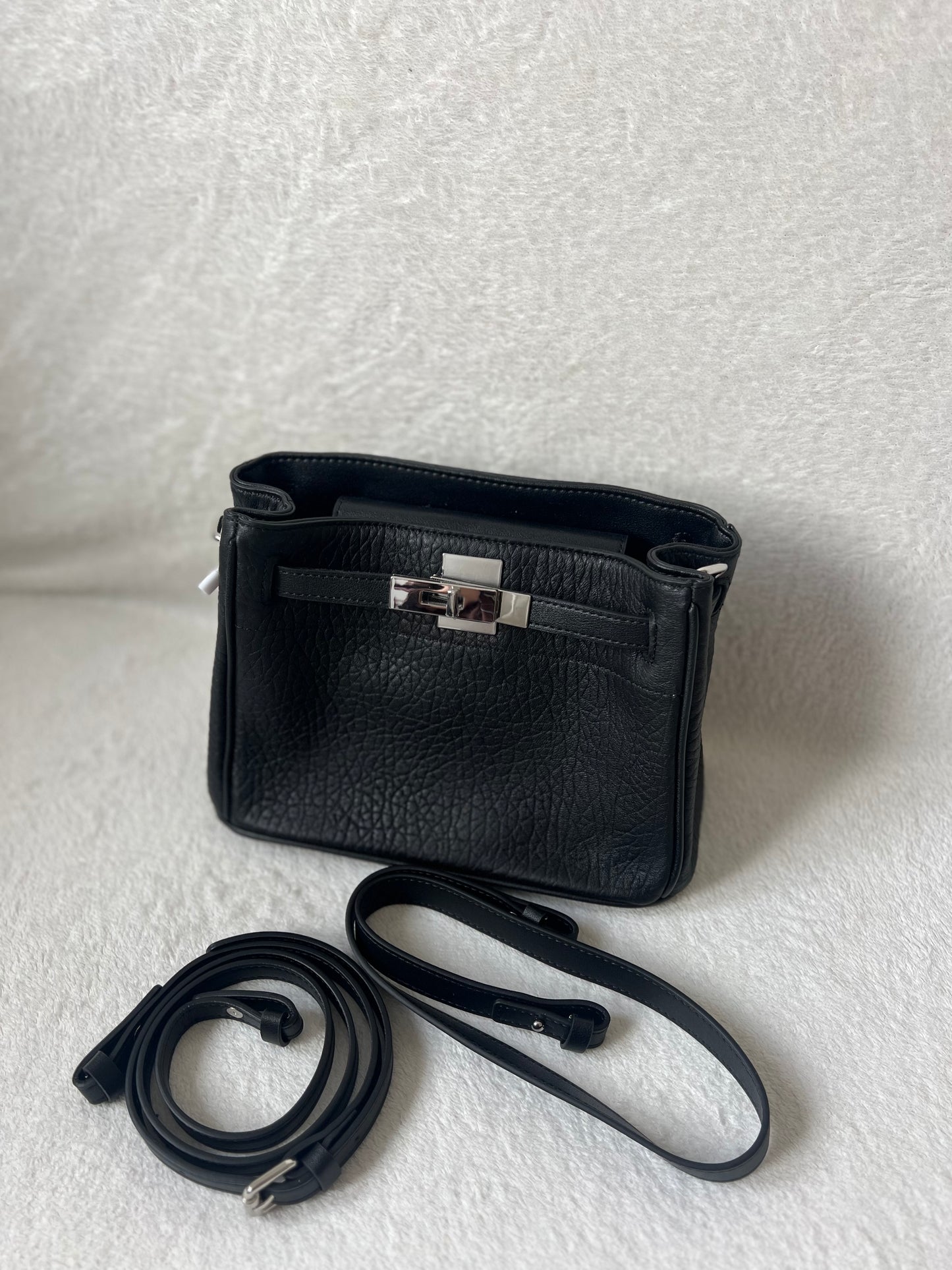 Emma - Black (Leather)