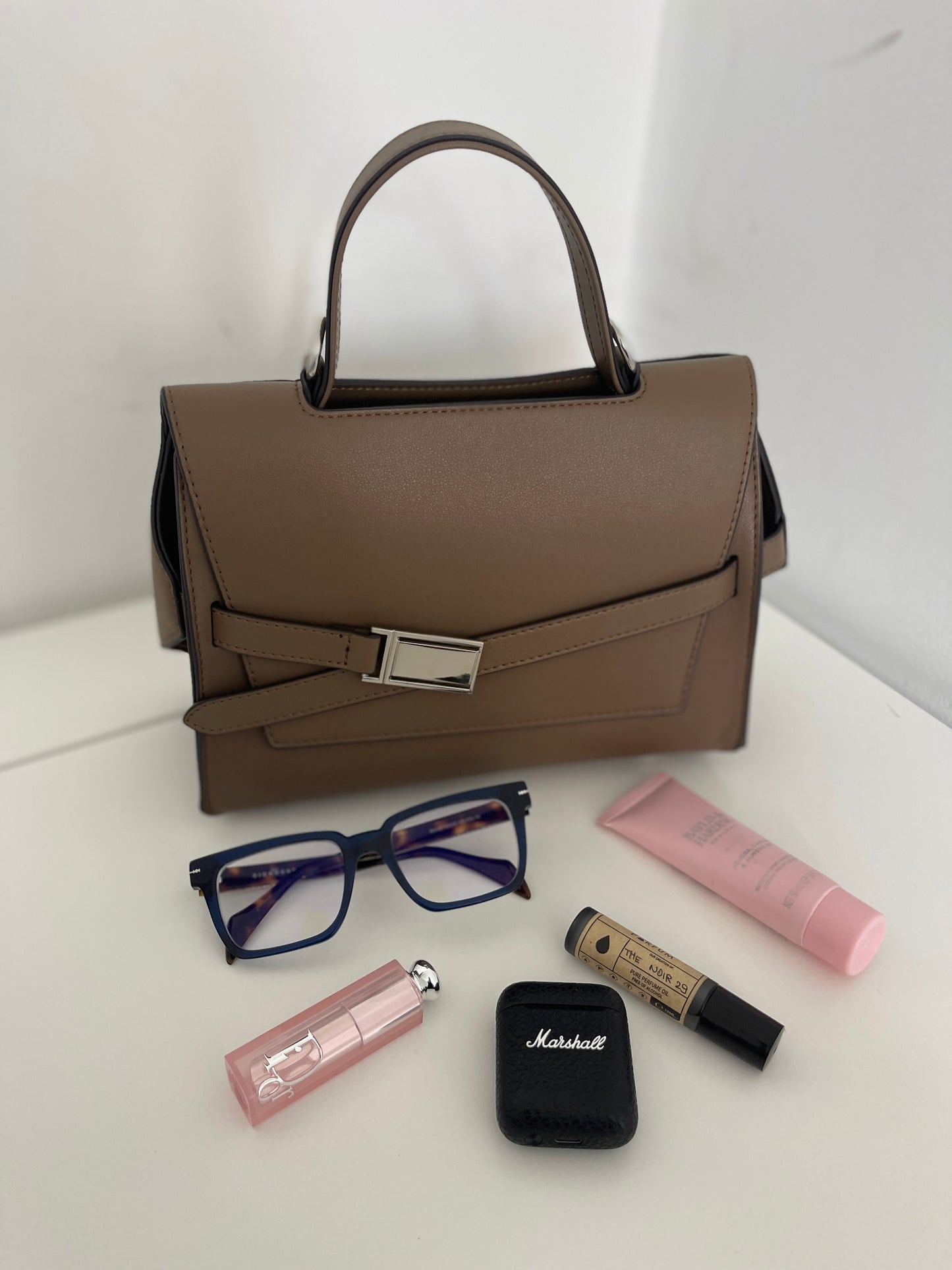 NIKOLÉ 'ANNA'  Leather Bag – The Classic in Taupe