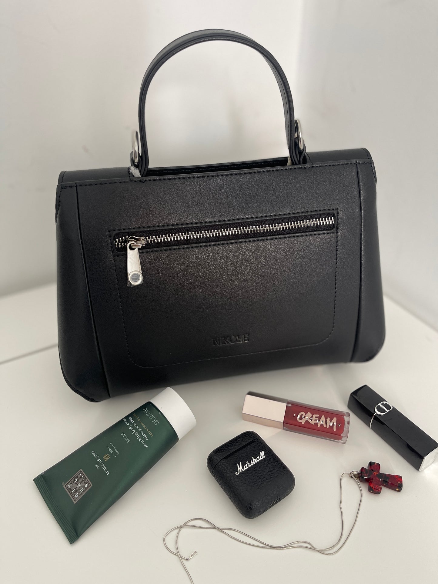 NIKOLÉ 'ANNA'  Leather Bag – The Classic in Black