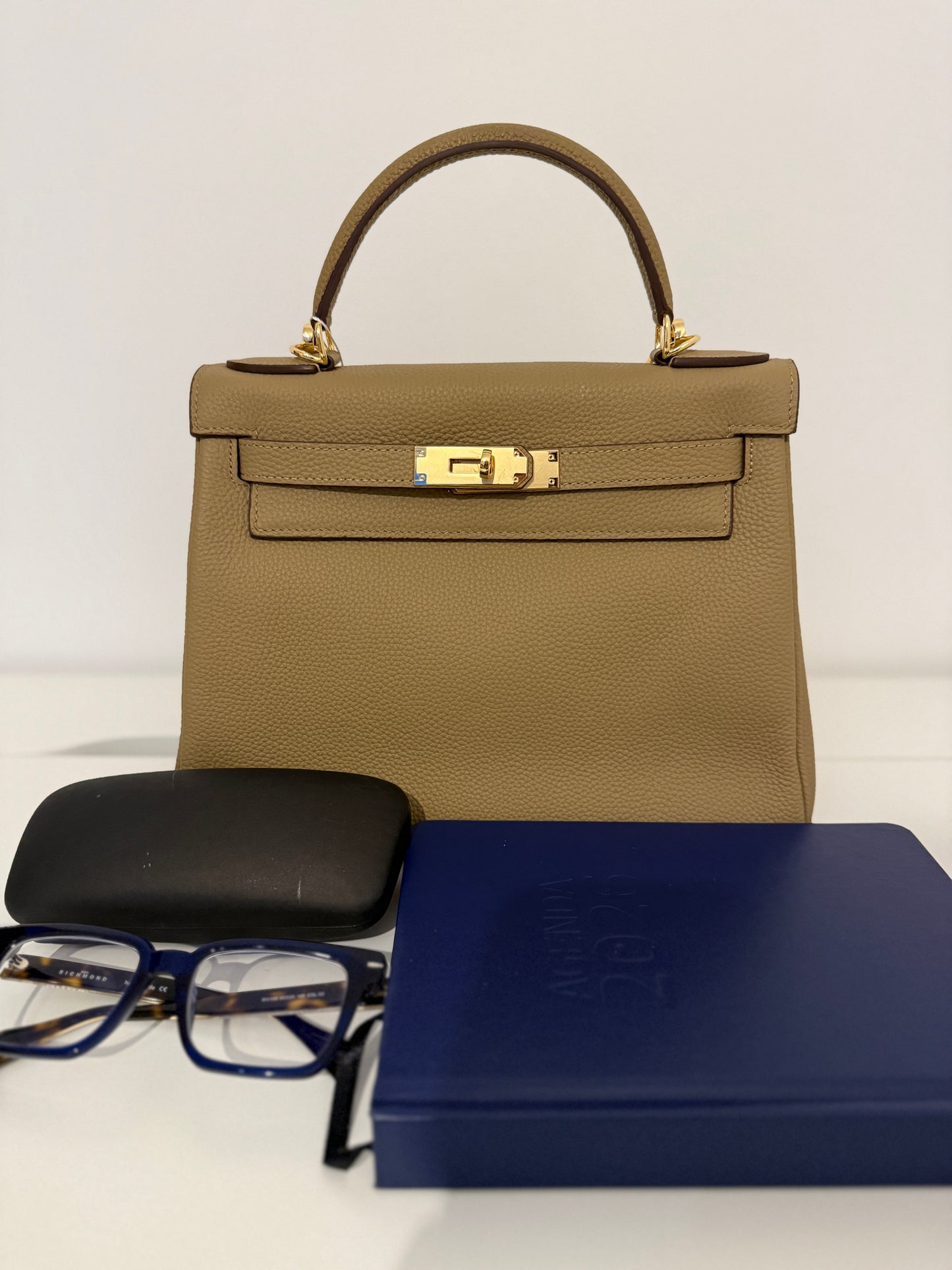 VERONIKA – Elegant Genuine Leather Handbag – Taupe