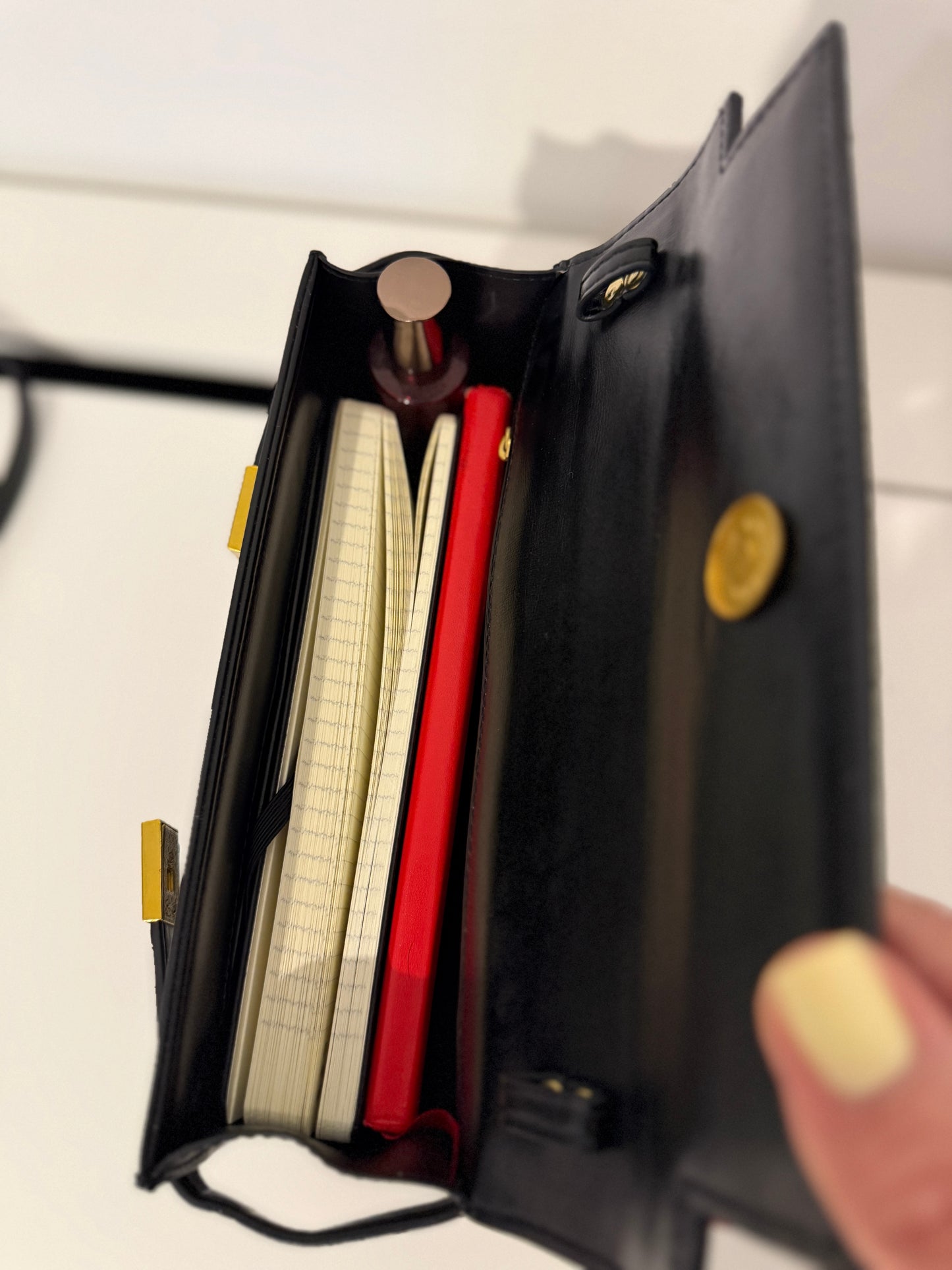 SONIA – Elegant Genuine Leather Crossbody Bag – Black