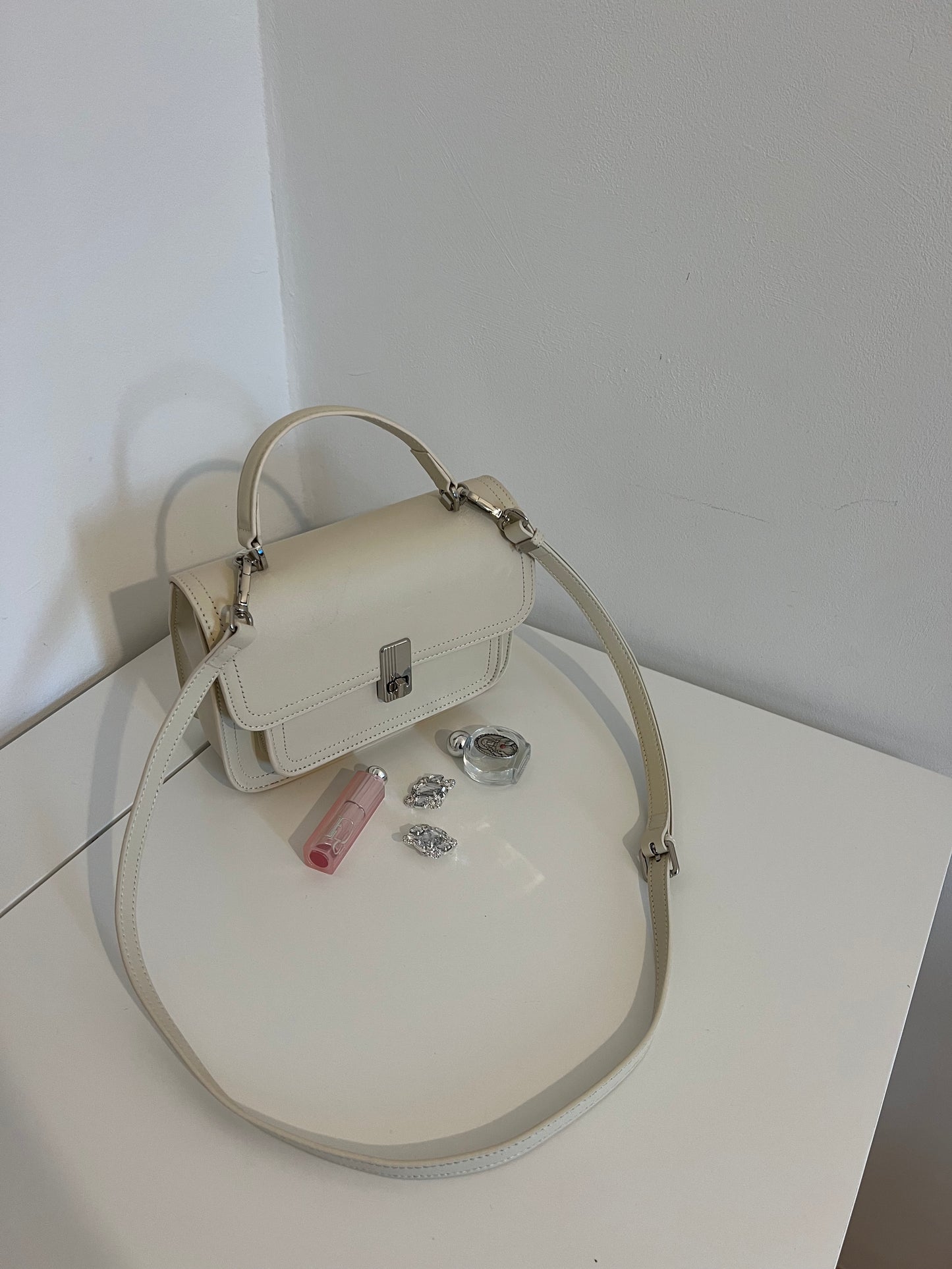 ARIA — Genuine Leather Ivory Bag