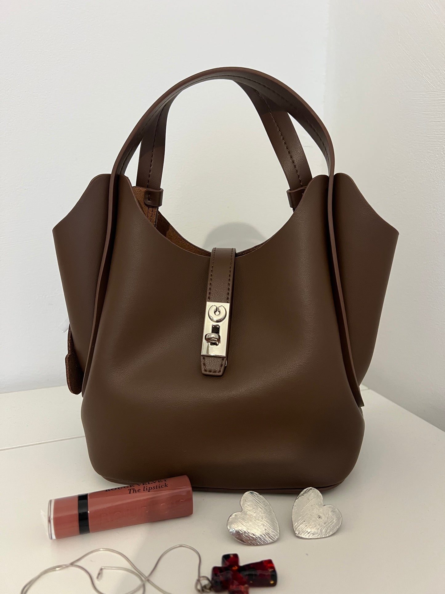 NIKOLÉ “LEA” — Chocolate Brown Leather Bag with Cosmetic Pouch