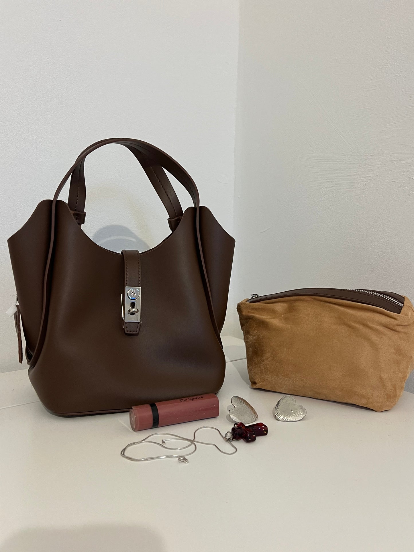 NIKOLÉ “LEA” — Chocolate Brown Leather Bag with Cosmetic Pouch