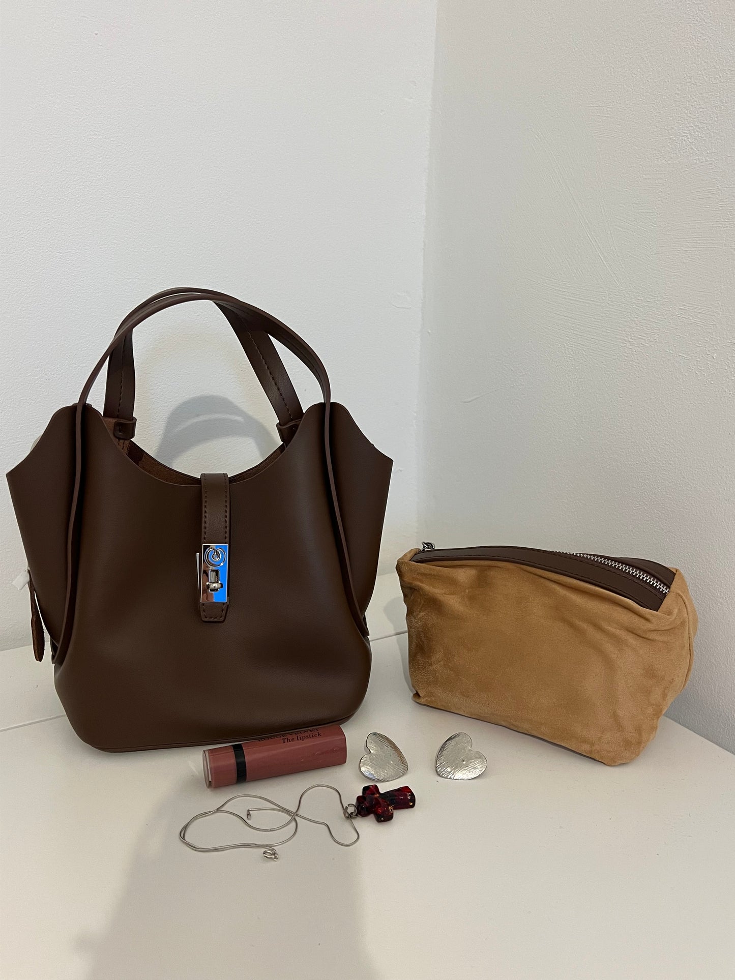NIKOLÉ “LEA” — Chocolate Brown Leather Bag with Cosmetic Pouch