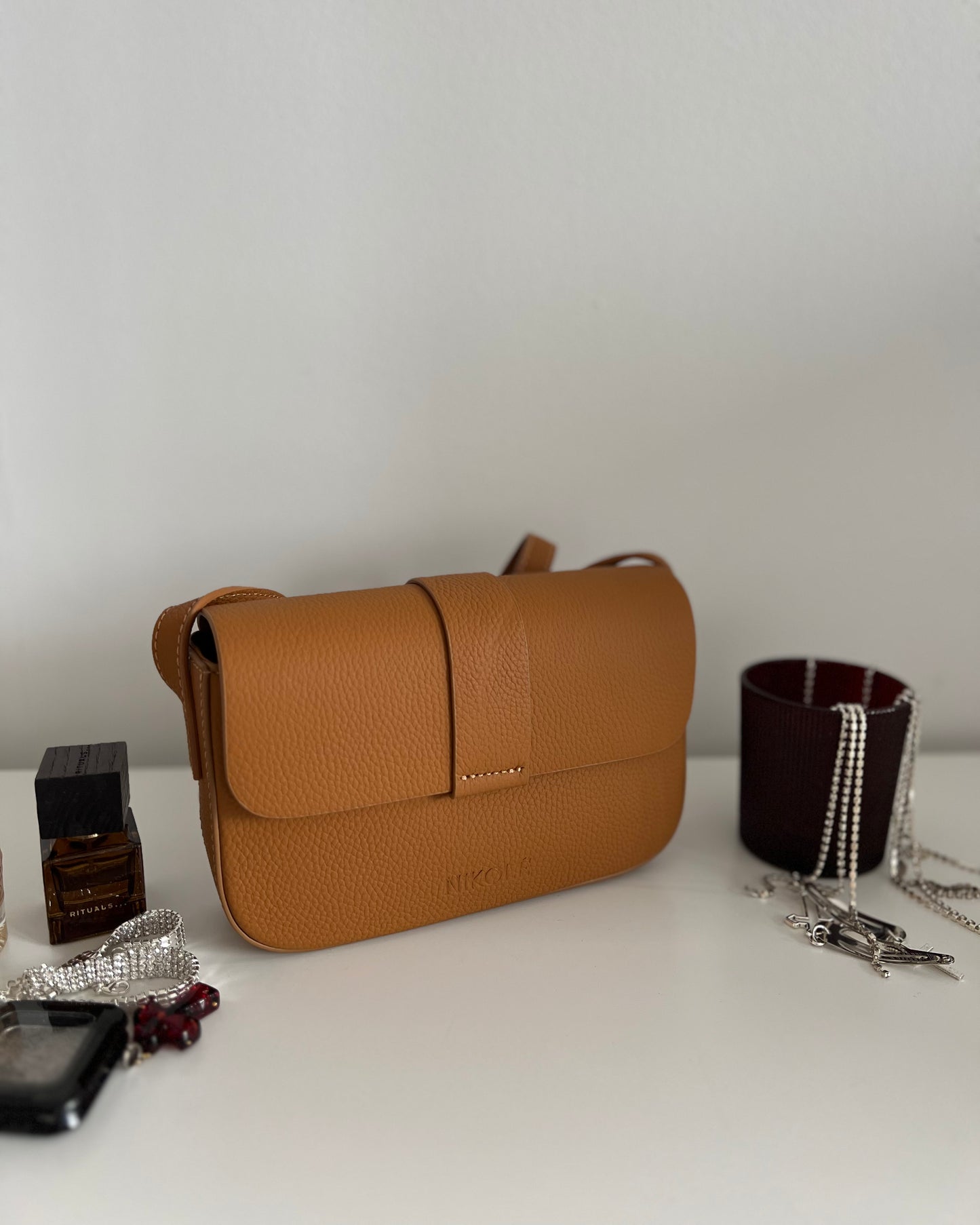 CLASSIC — Genuine Leather Caramel Bag