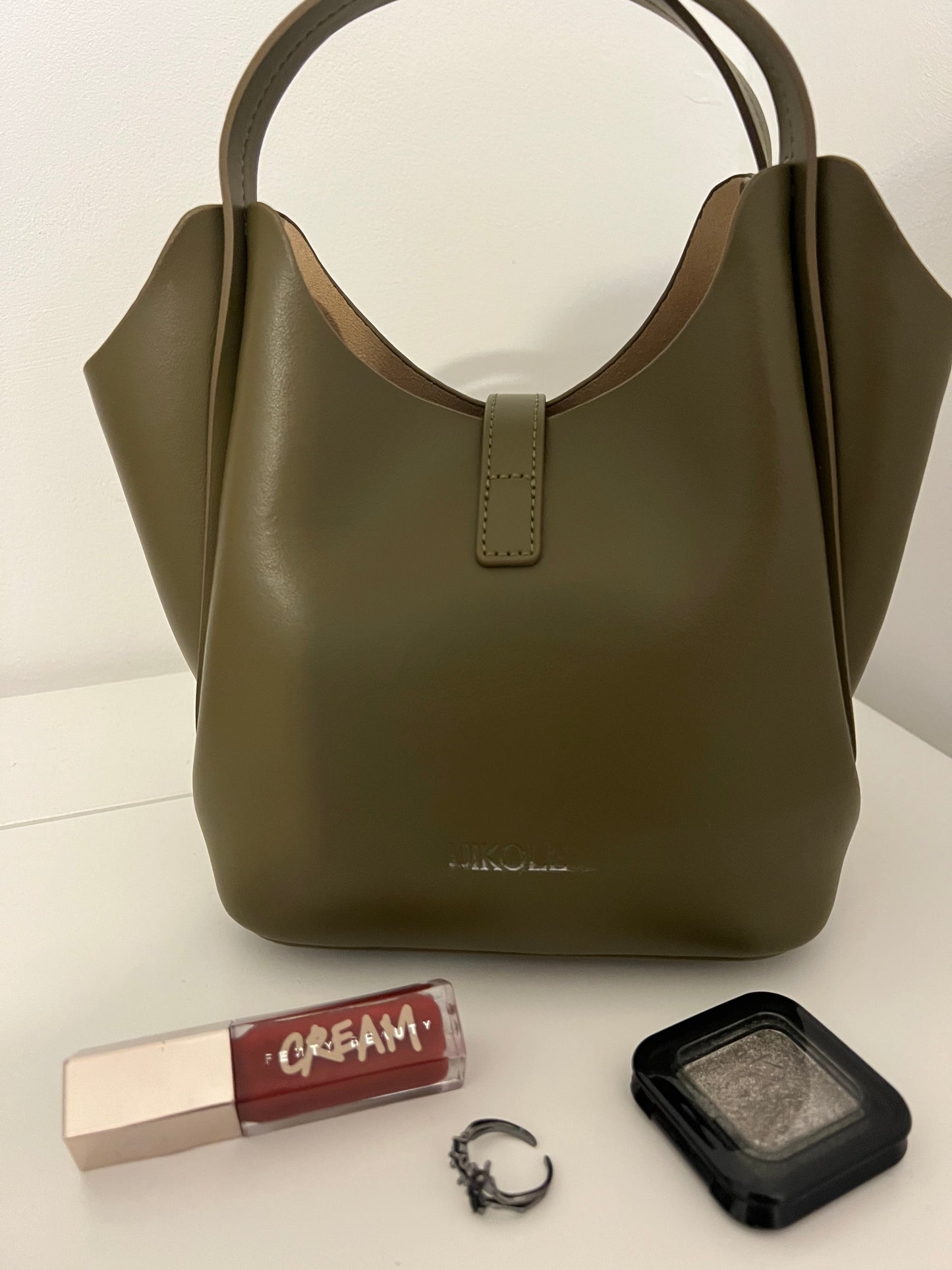 NIKOLÉ “LEA” — Khaki Green Leather Bag with Cosmetic Pouch
