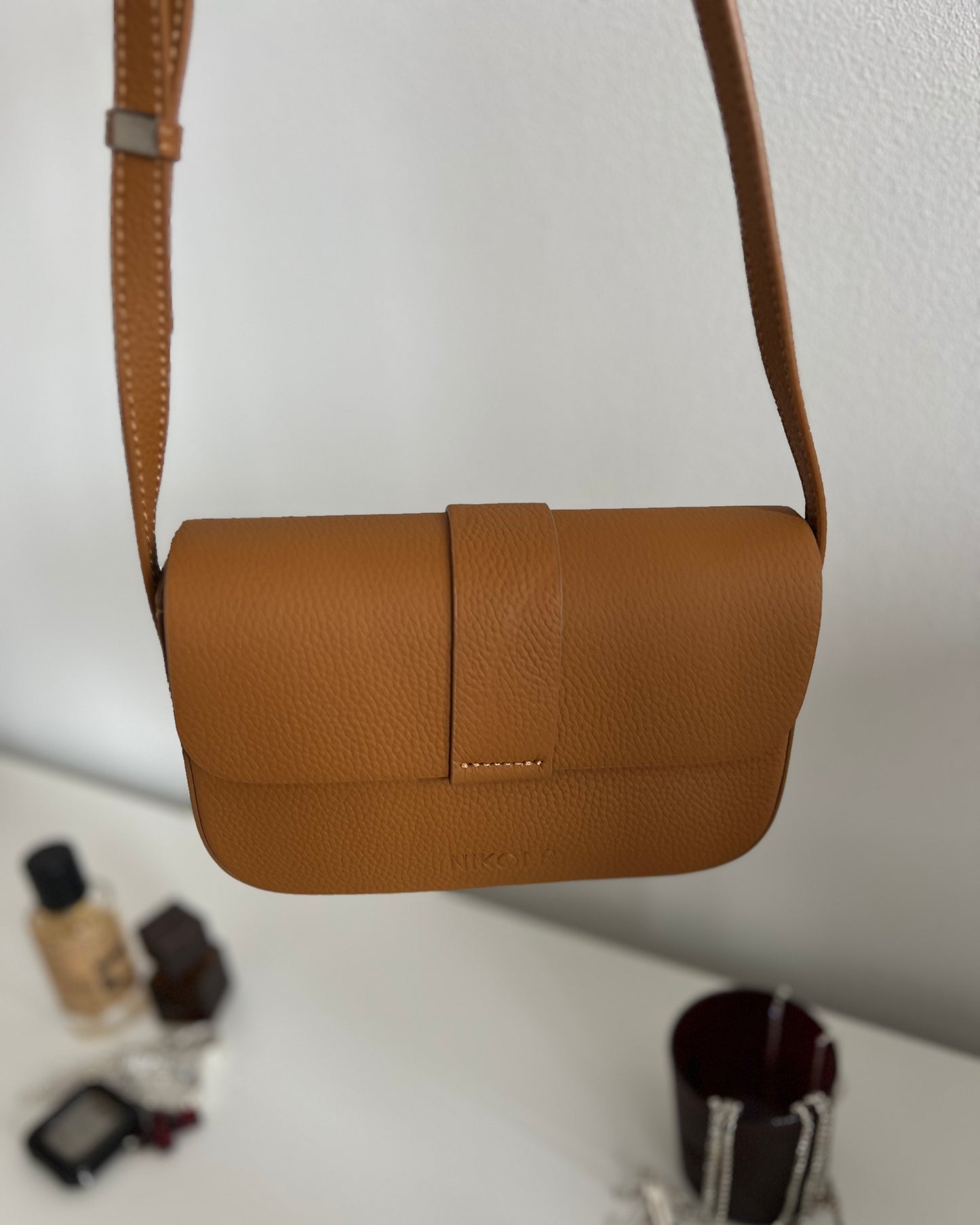 CLASSIC — Genuine Leather Caramel Bag