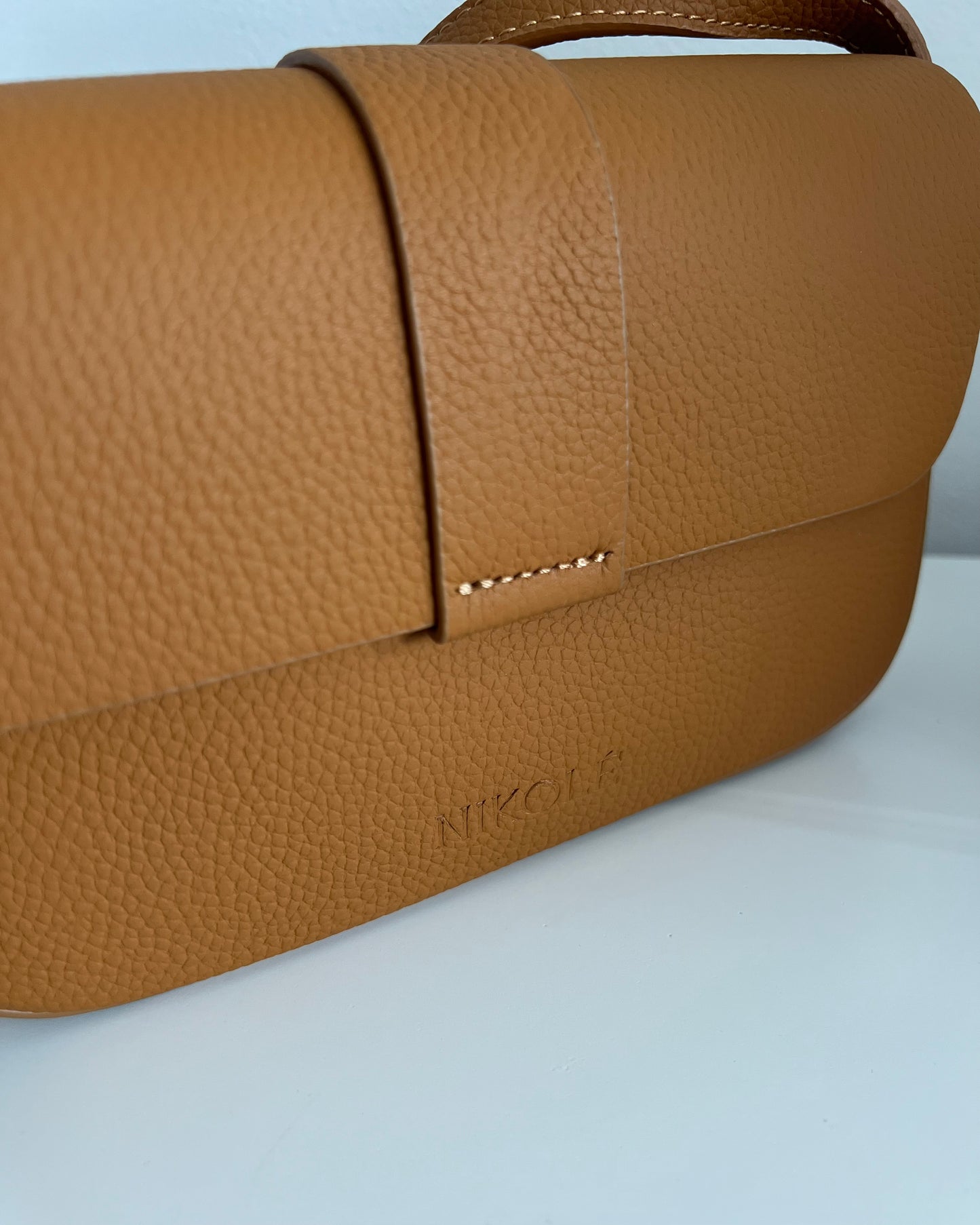 CLASSIC — Genuine Leather Caramel Bag