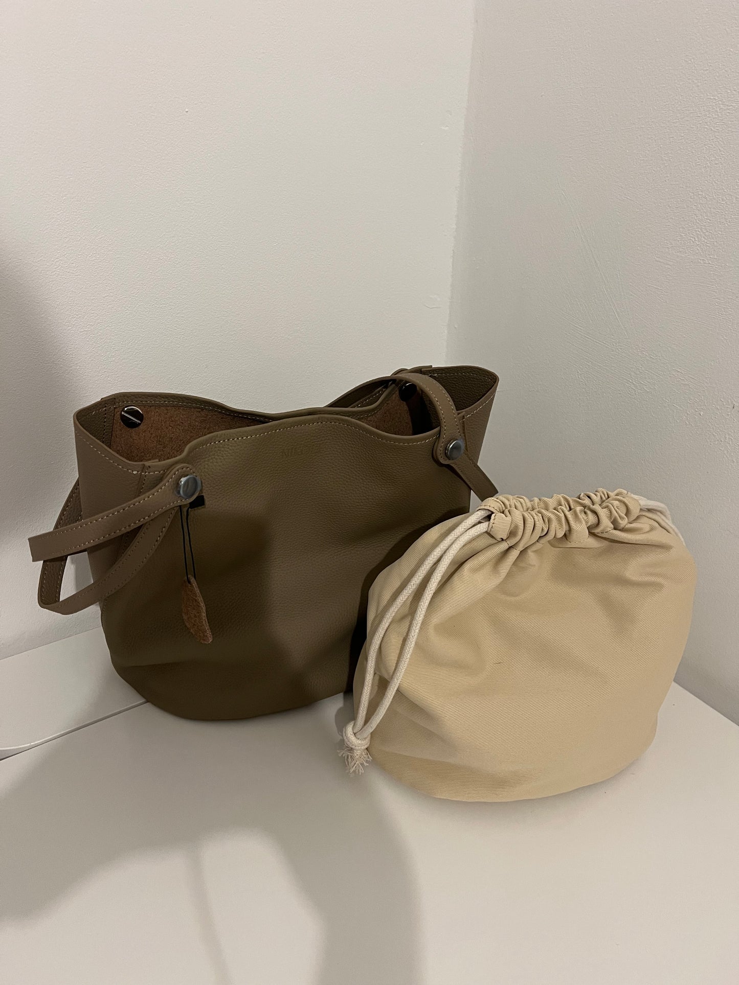 Bucket Bag – Natural Leather – Warm Caramel