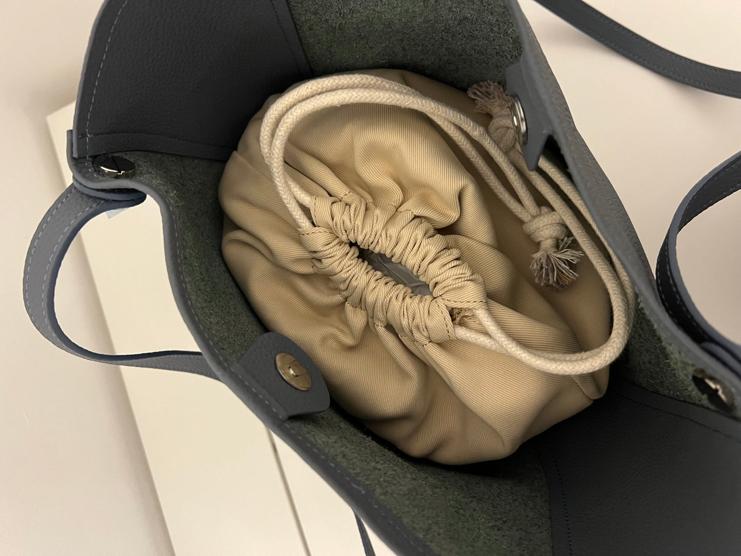 Bucket Bag – Natural Leather – Fog Blue