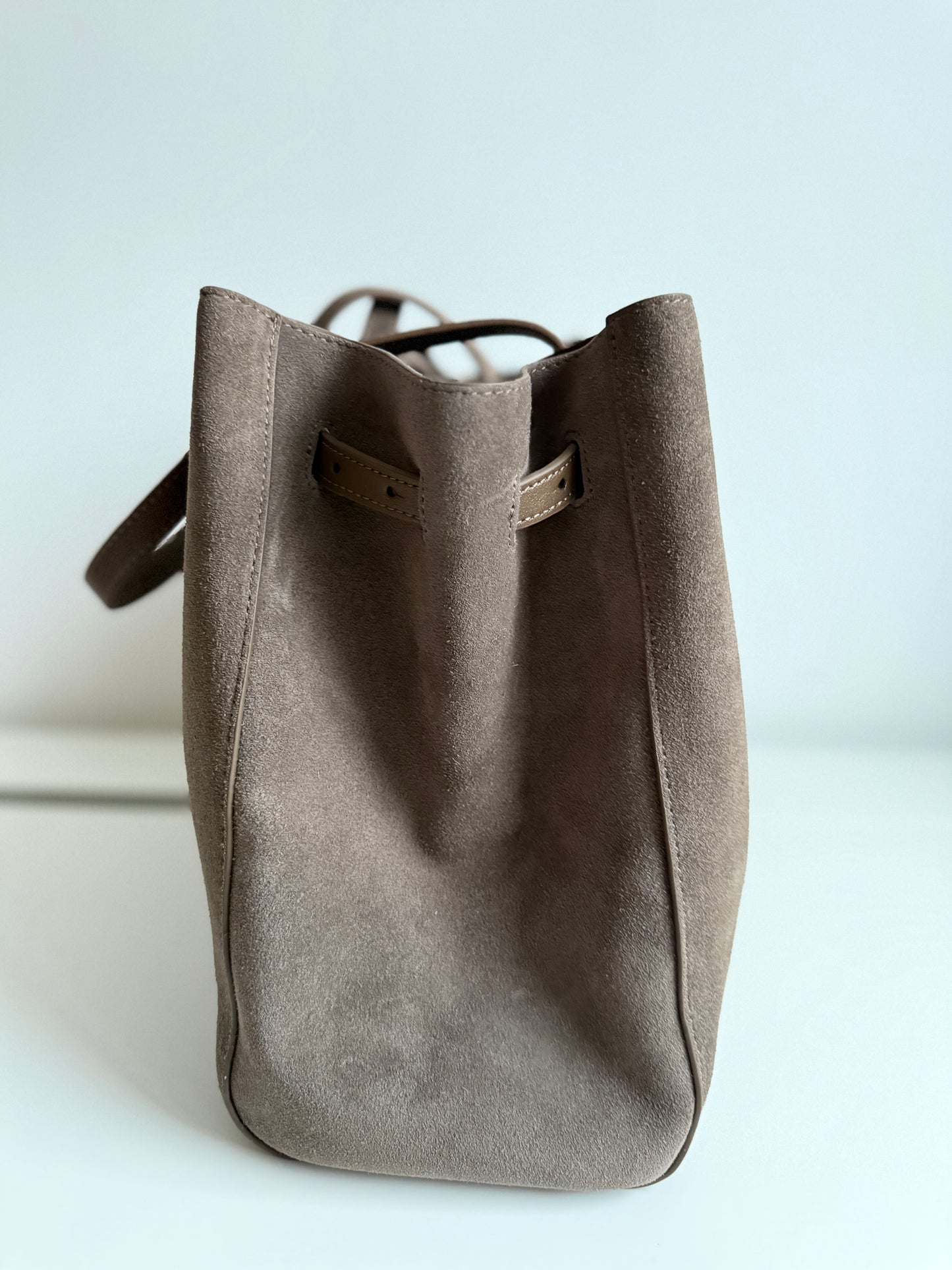 LOLA — Taupe - Suede Leather Bag