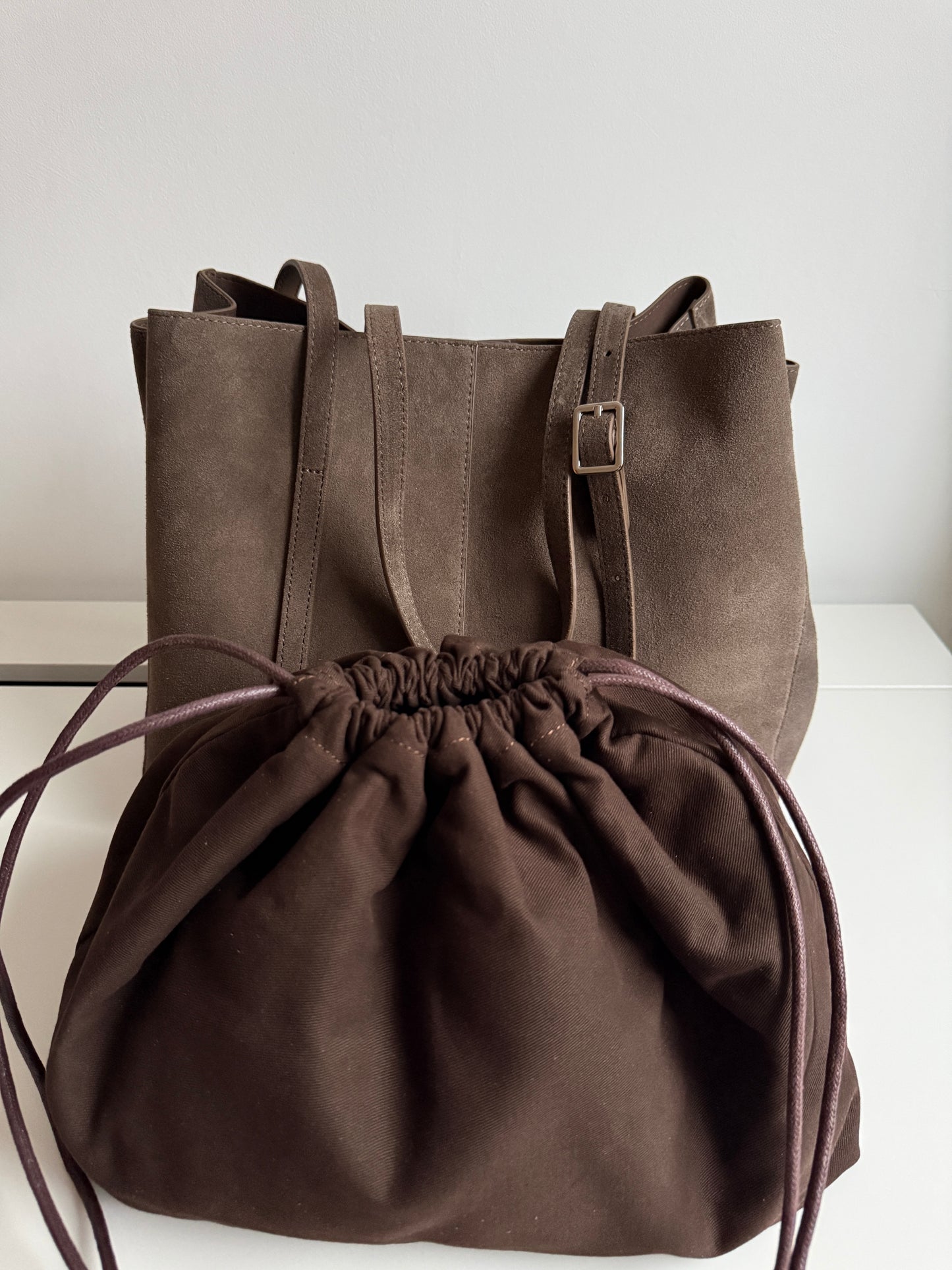 LOLA — Taupe - Suede Leather Bag
