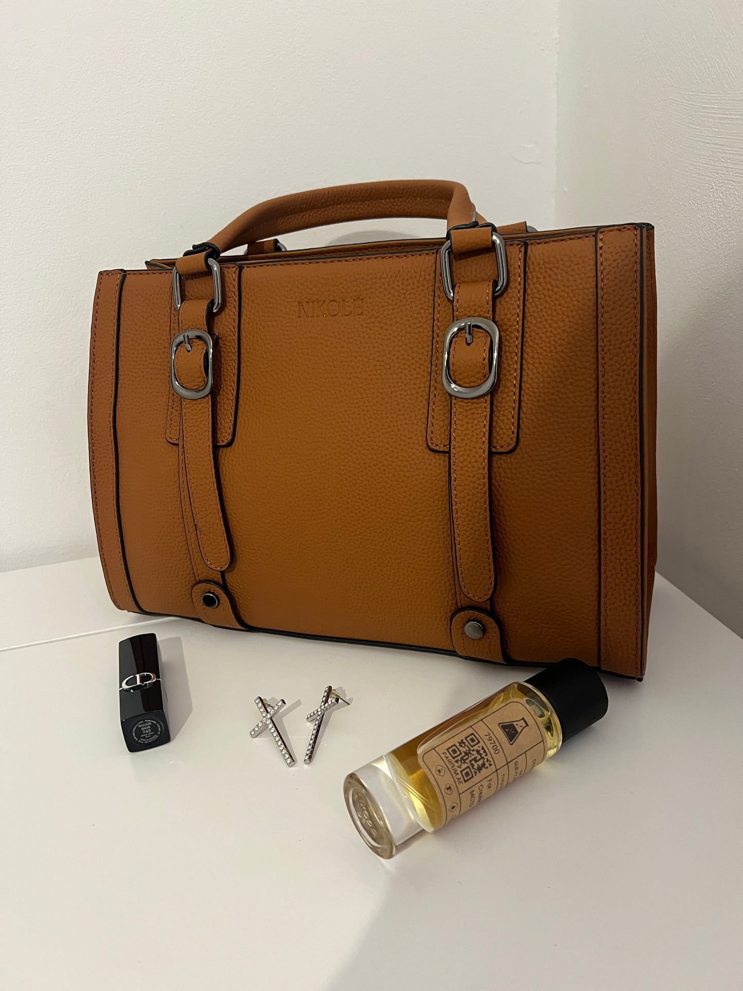 NIKOLÈ Caramel Tote – Stylish Genuine Leather Handbag for Everyday Elegance