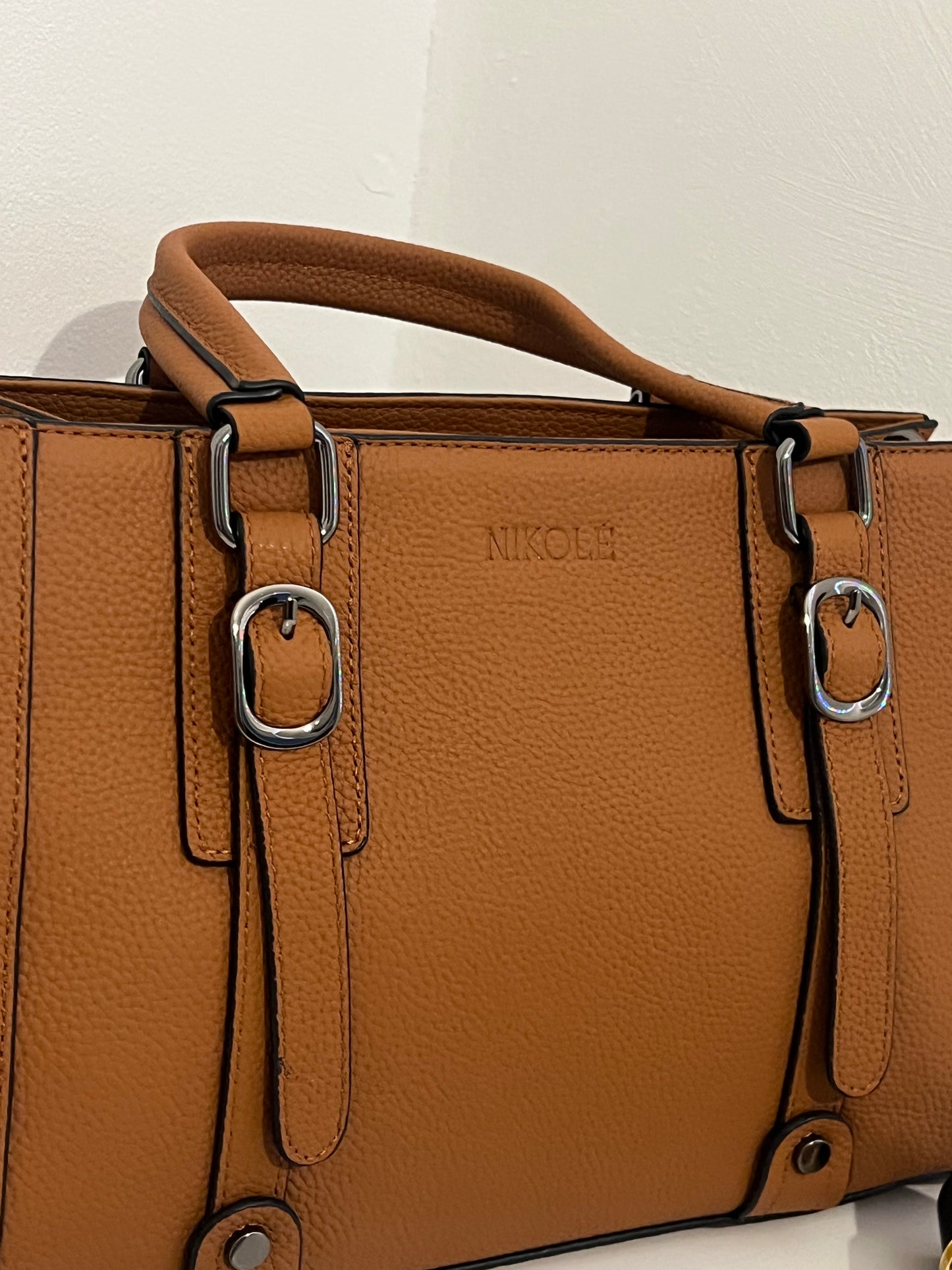 NIKOLÈ Caramel Tote – Stylish Genuine Leather Handbag for Everyday Elegance