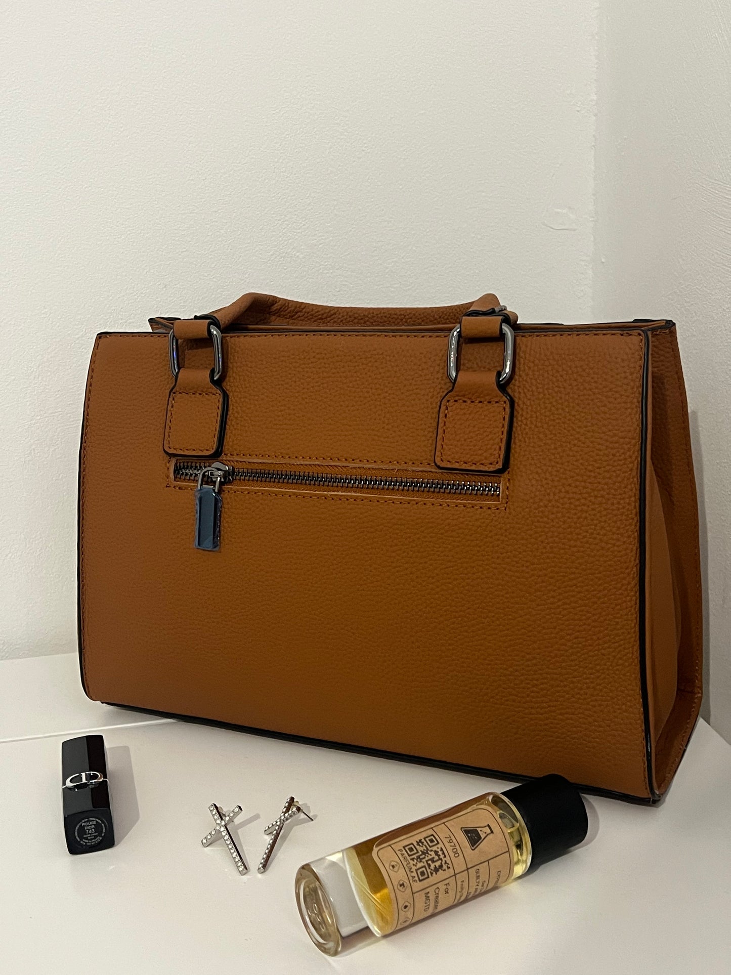 NIKOLÈ Caramel Tote – Stylish Genuine Leather Handbag for Everyday Elegance