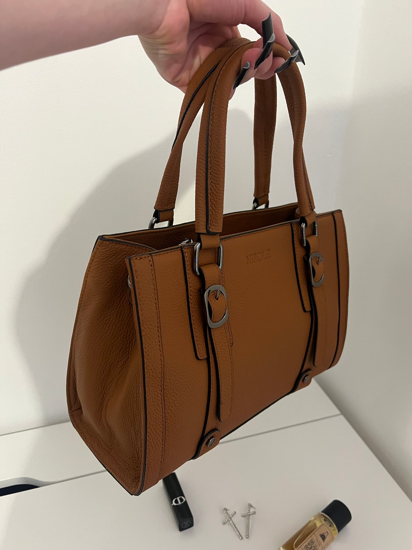 NIKOLÈ Caramel Tote – Stylish Genuine Leather Handbag for Everyday Elegance