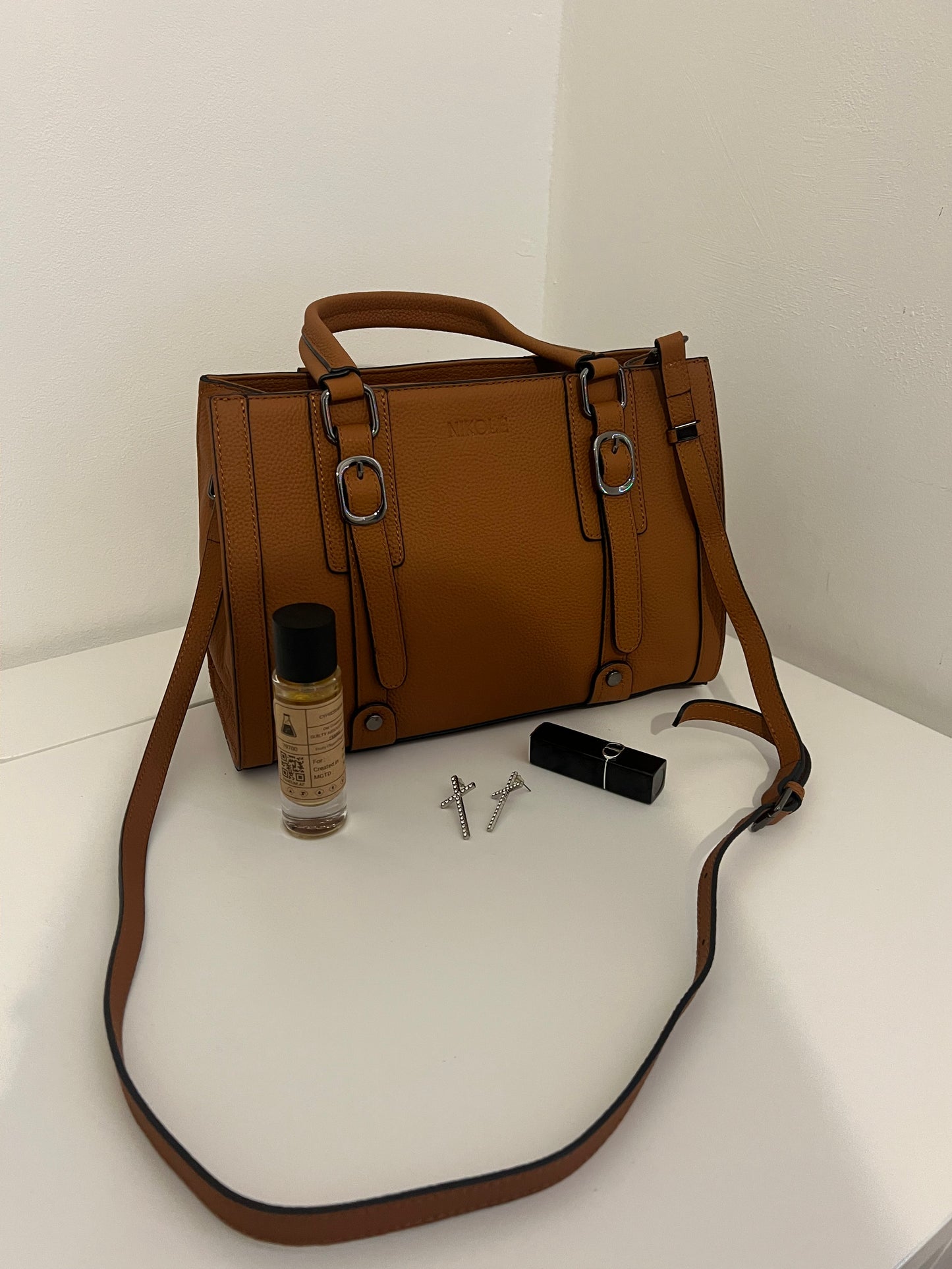 NIKOLÈ Caramel Tote – Stylish Genuine Leather Handbag for Everyday Elegance
