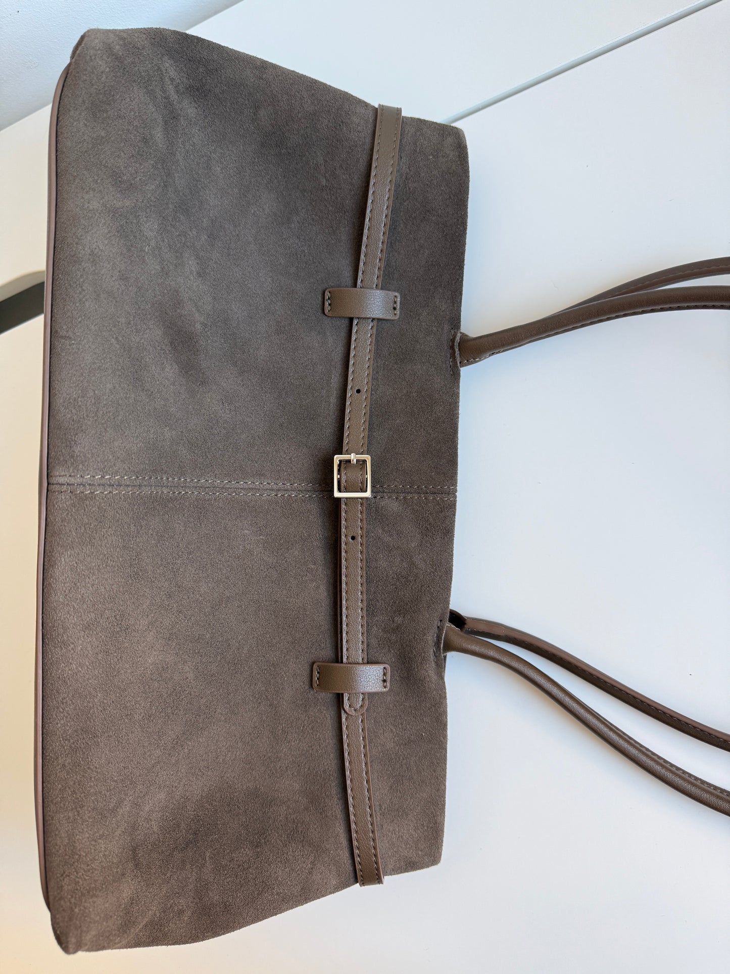 NIKOLÉ MARA – Taupe Suede Shoulder Bag | Soft & Neutral