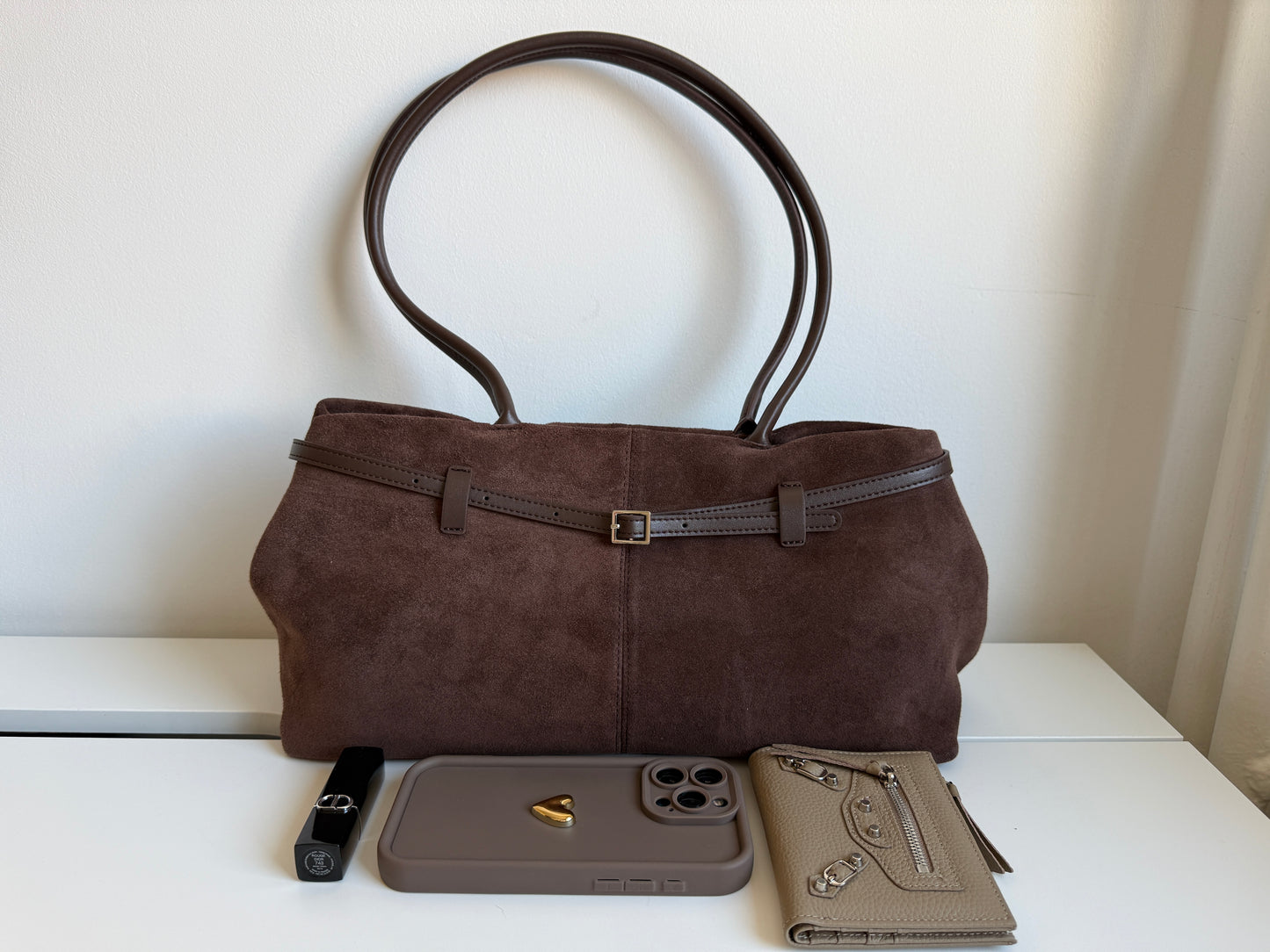 NIKOLÉ MARA – Chocolate Suede Shoulder Bag | Soft & Neutral