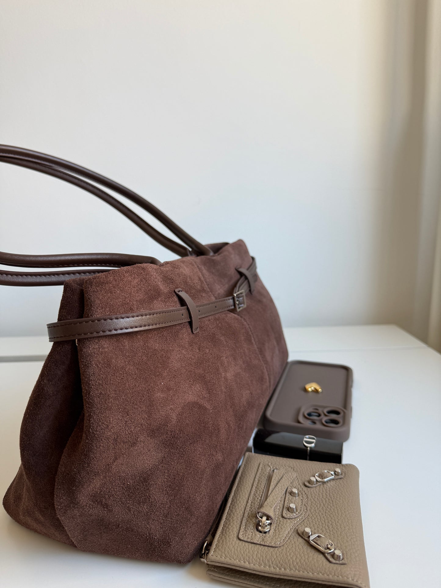NIKOLÉ MARA – Chocolate Suede Shoulder Bag | Soft & Neutral