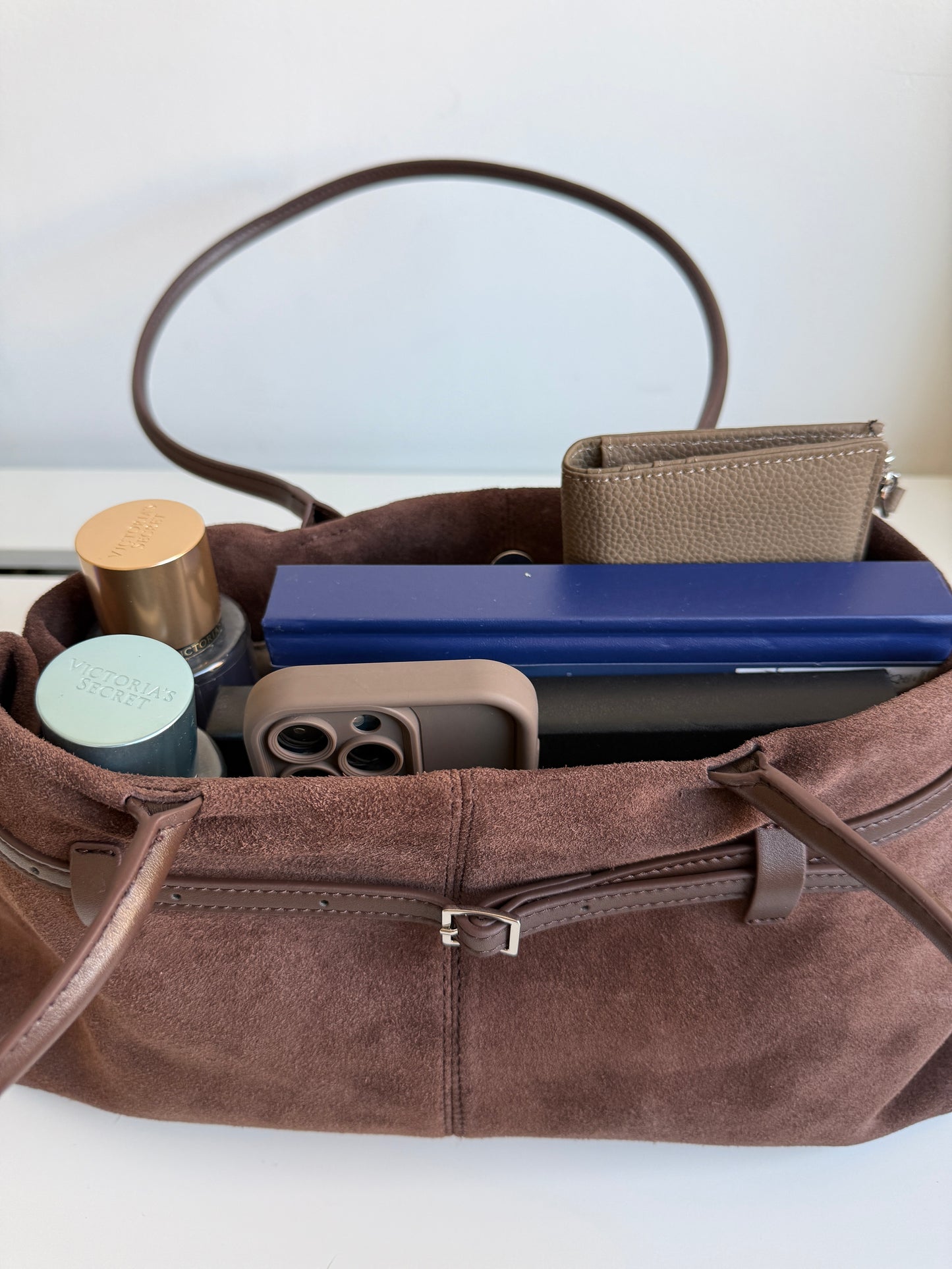 NIKOLÉ MARA – Chocolate Suede Shoulder Bag | Soft & Neutral