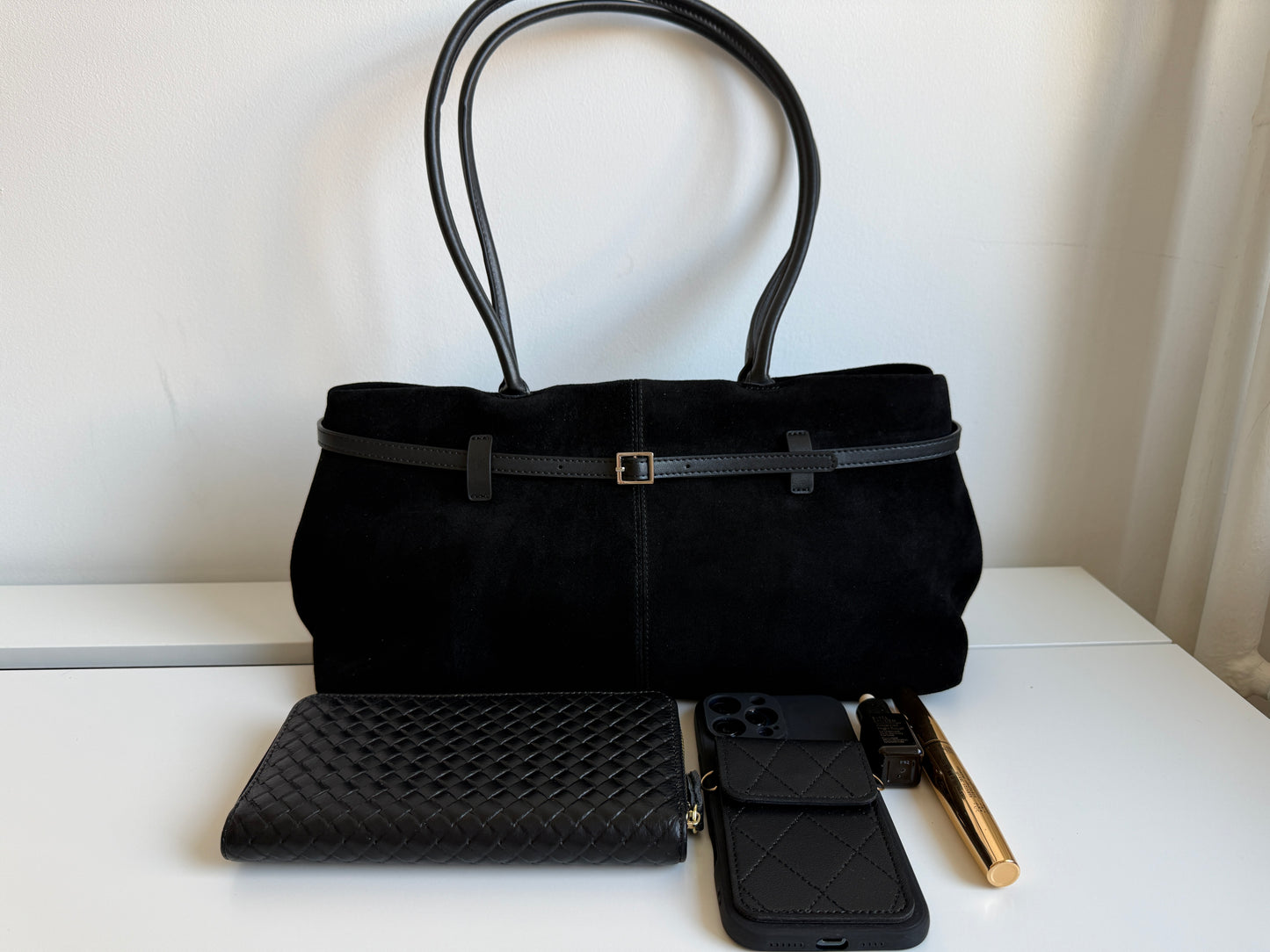 NIKOLÉ MARA – Black Suede Shoulder Bag | Soft & Neutral