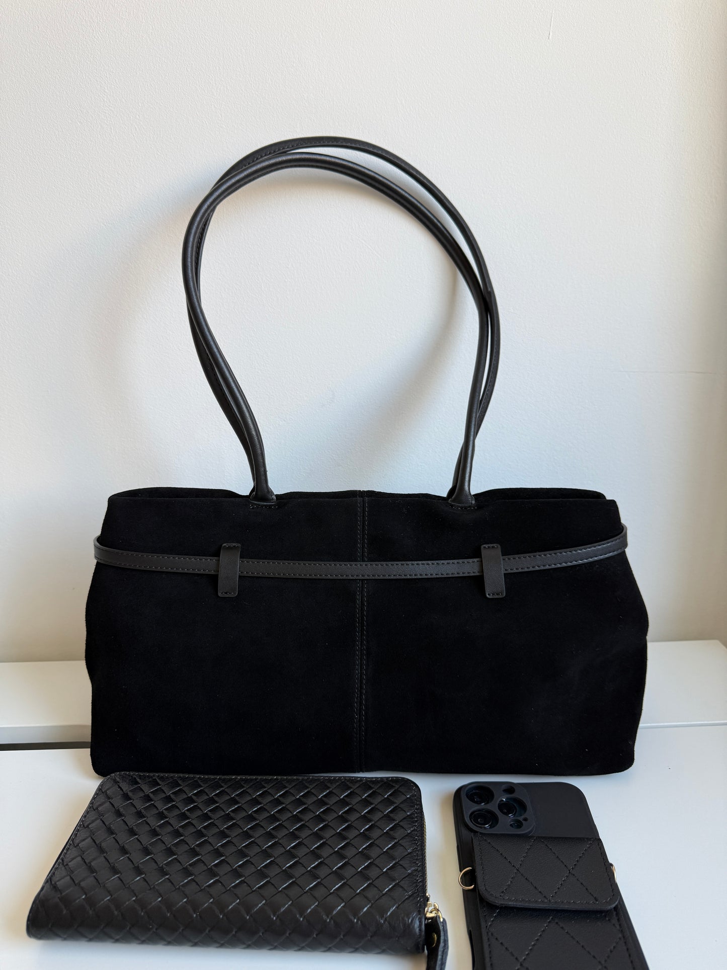 NIKOLÉ MARA – Black Suede Shoulder Bag | Soft & Neutral