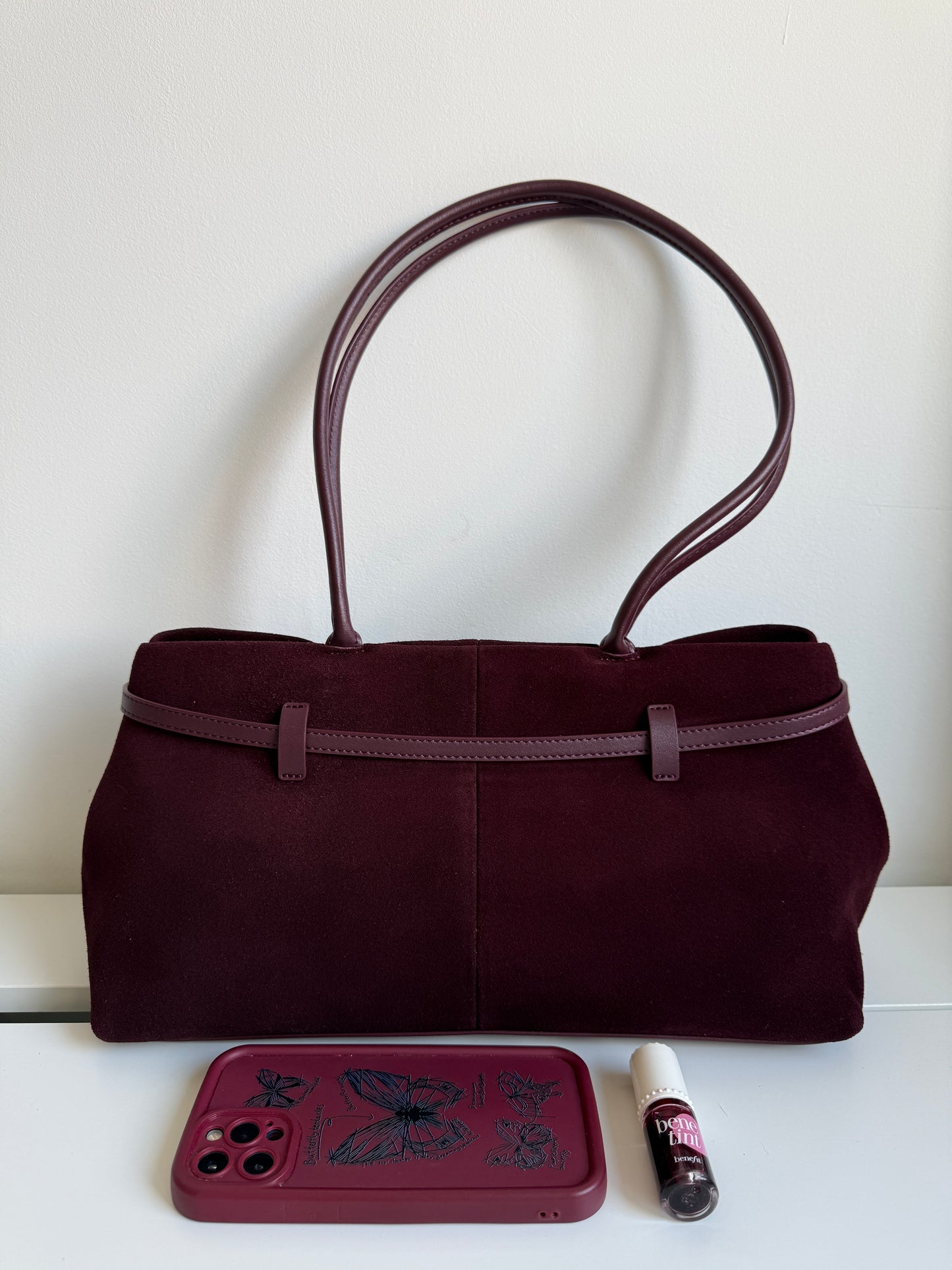 NIKOLÉ MARA – Burgundy Suede Shoulder Bag | Soft & Neutral