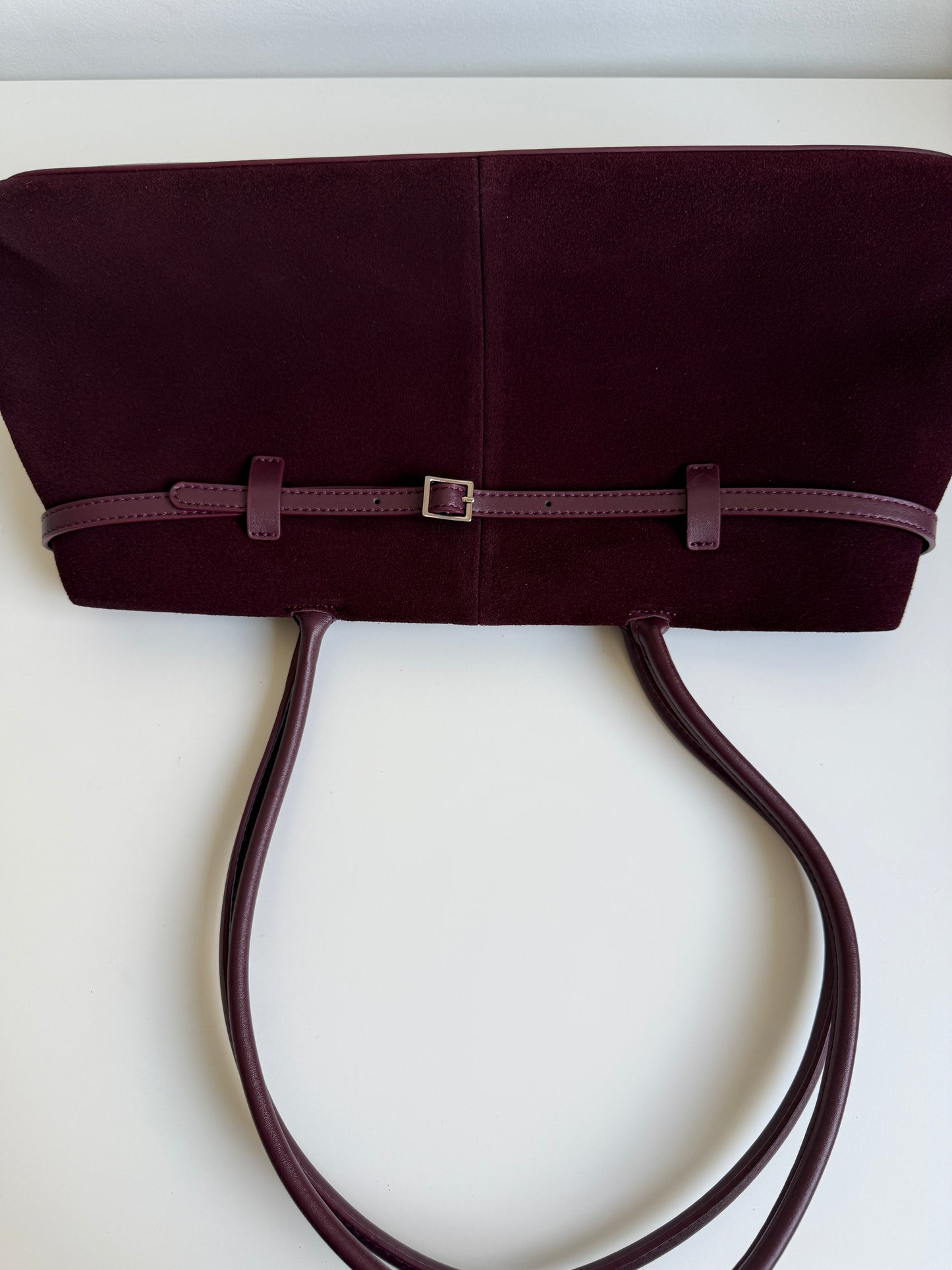 NIKOLÉ MARA – Burgundy Suede Shoulder Bag | Soft & Neutral