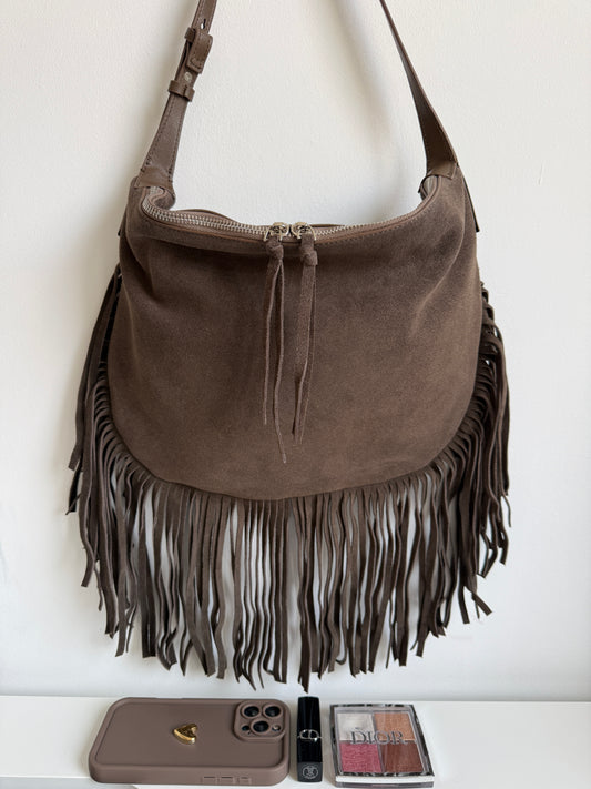 NIKOLÉ  JANE  – Taupe Suede Fringe Shoulder Bag | Western Chic