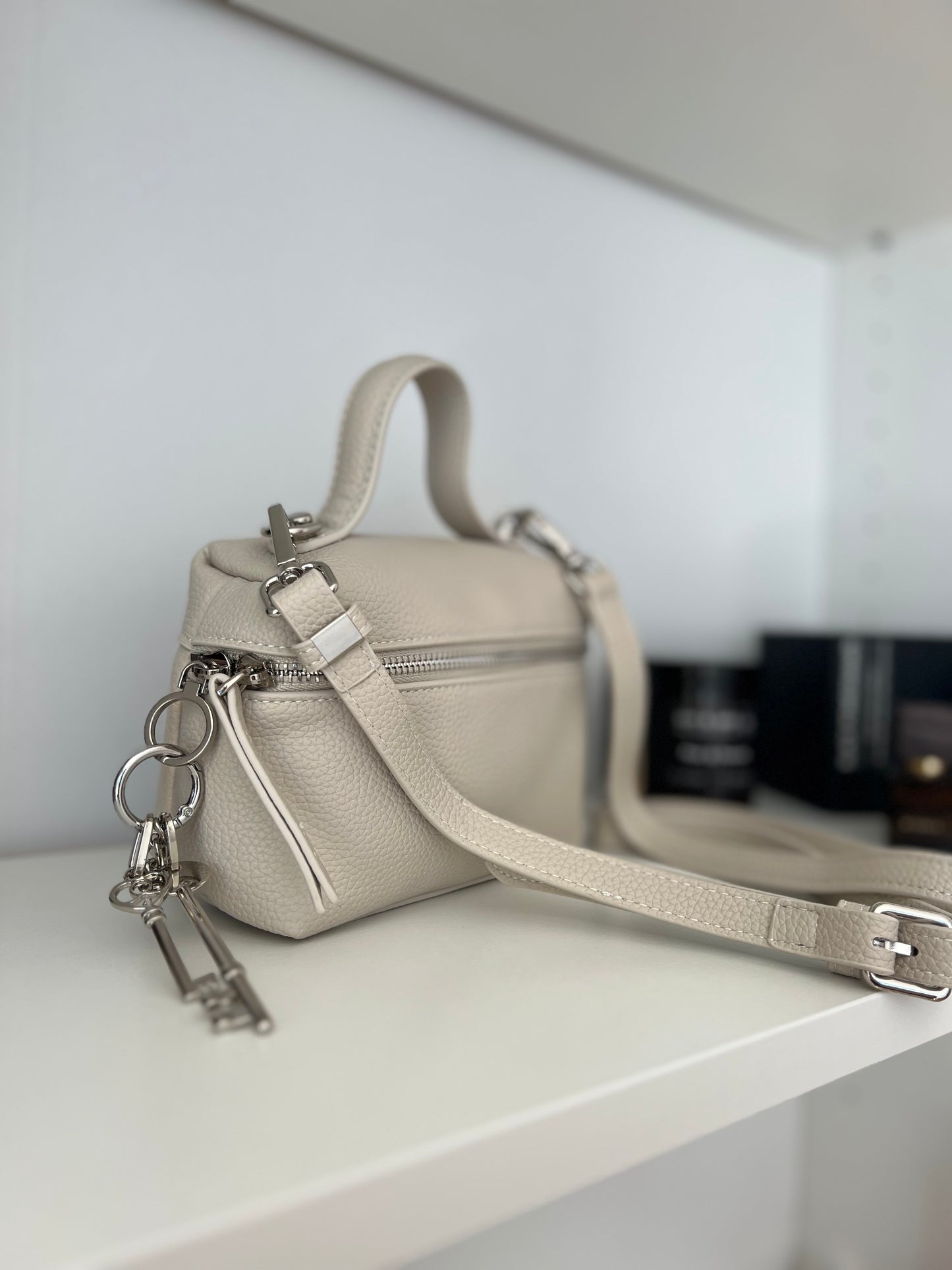 Bella Key – Premium Natural Leather Bag (Ivory)