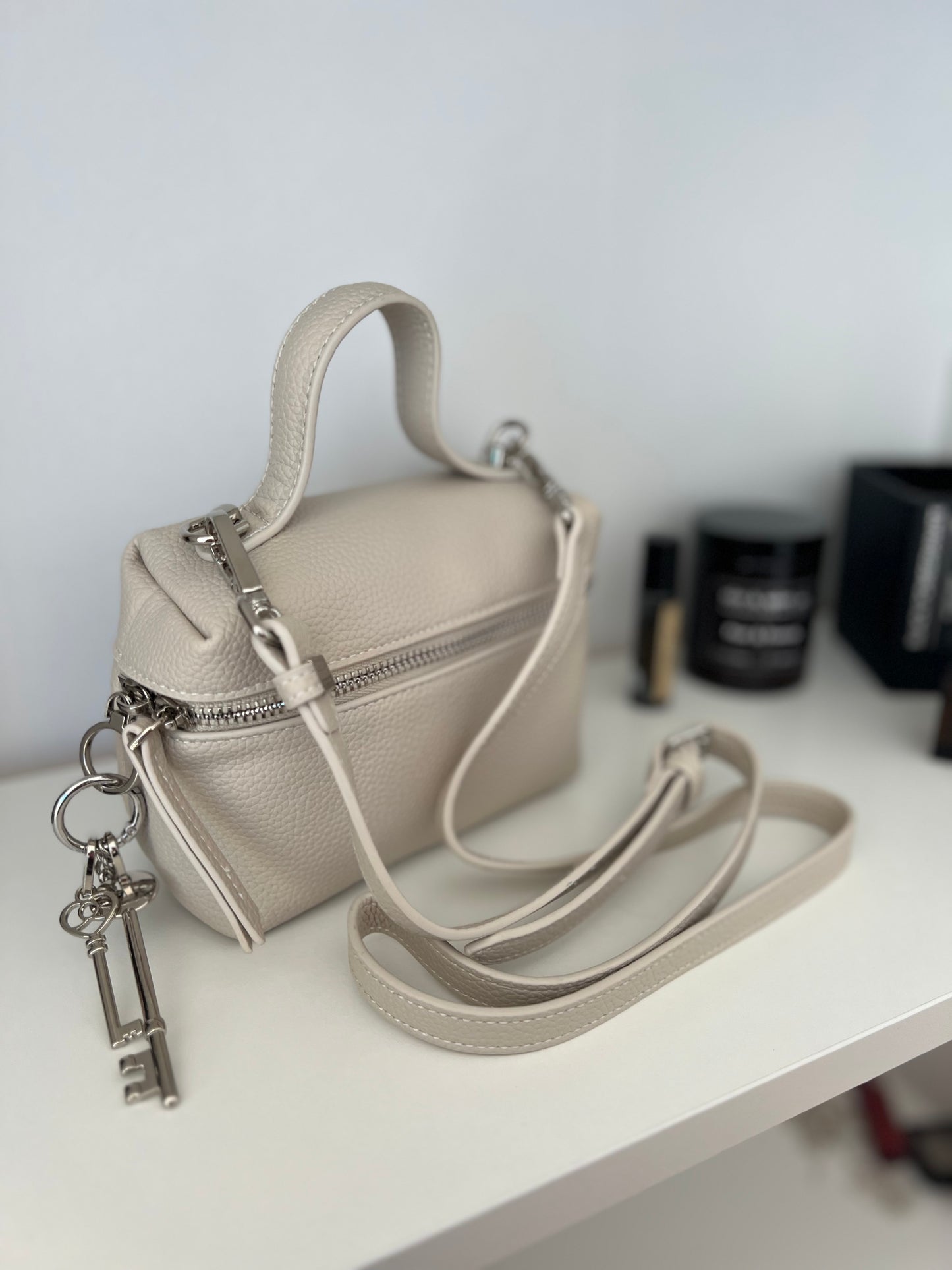 Bella Key – Premium Natural Leather Bag (Ivory)