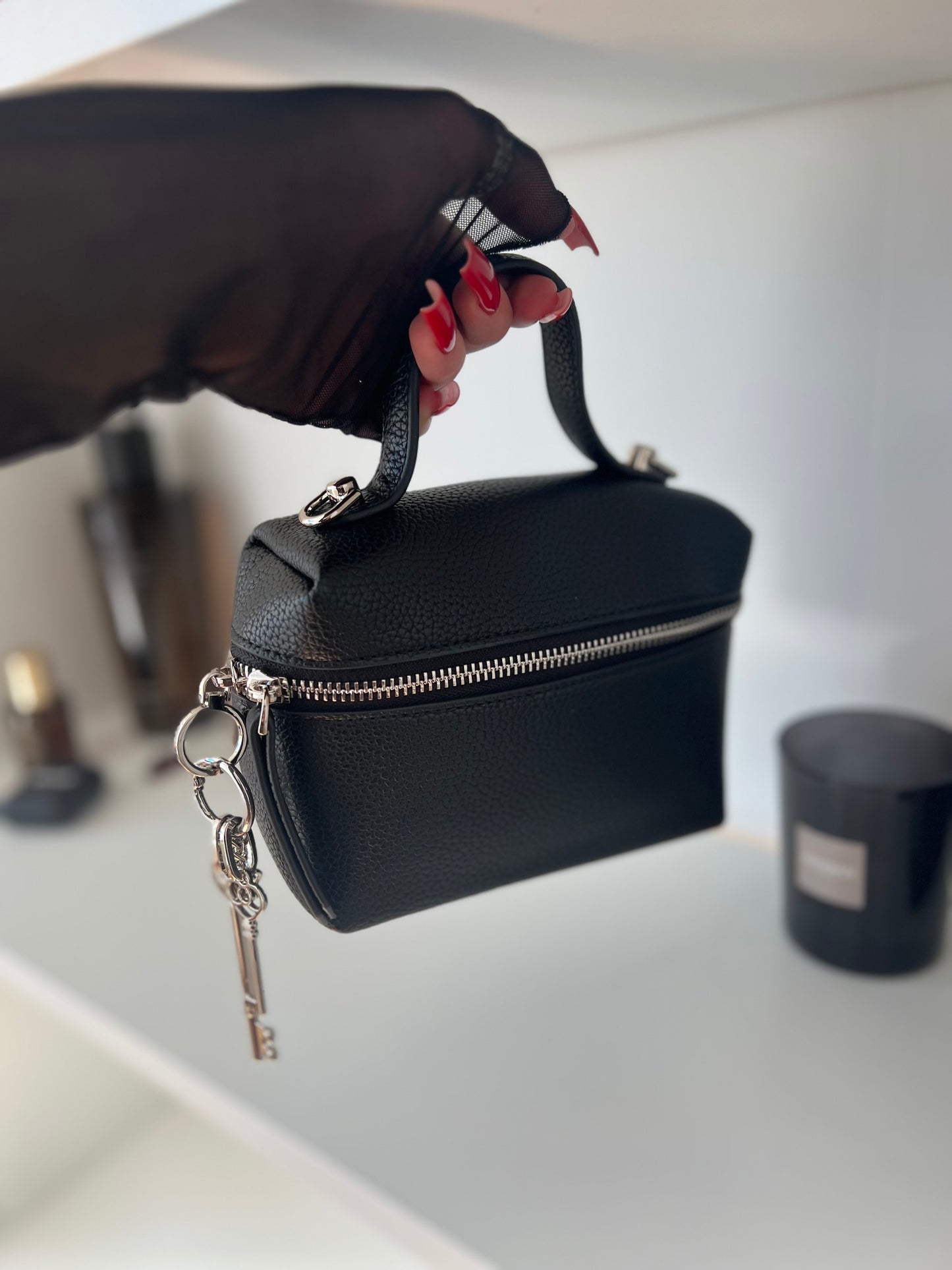 Bella Key – Premium Natural Leather Bag (Black)