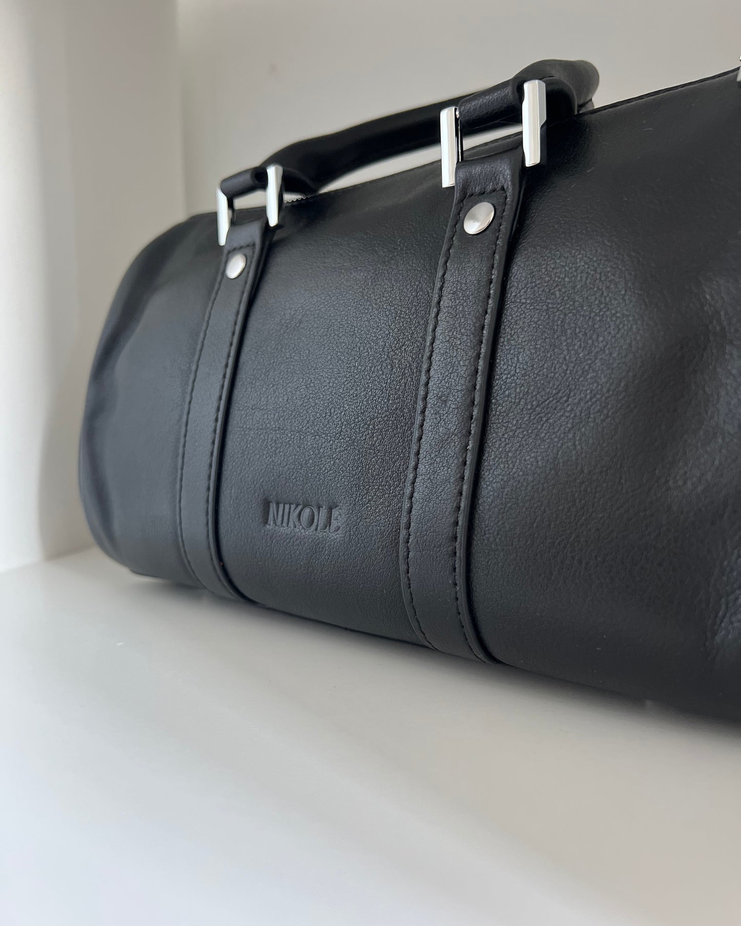 NIKOLÈ Classic Black Tote – skórzana torebka damska, elegancka torba do pracy i na co dzień