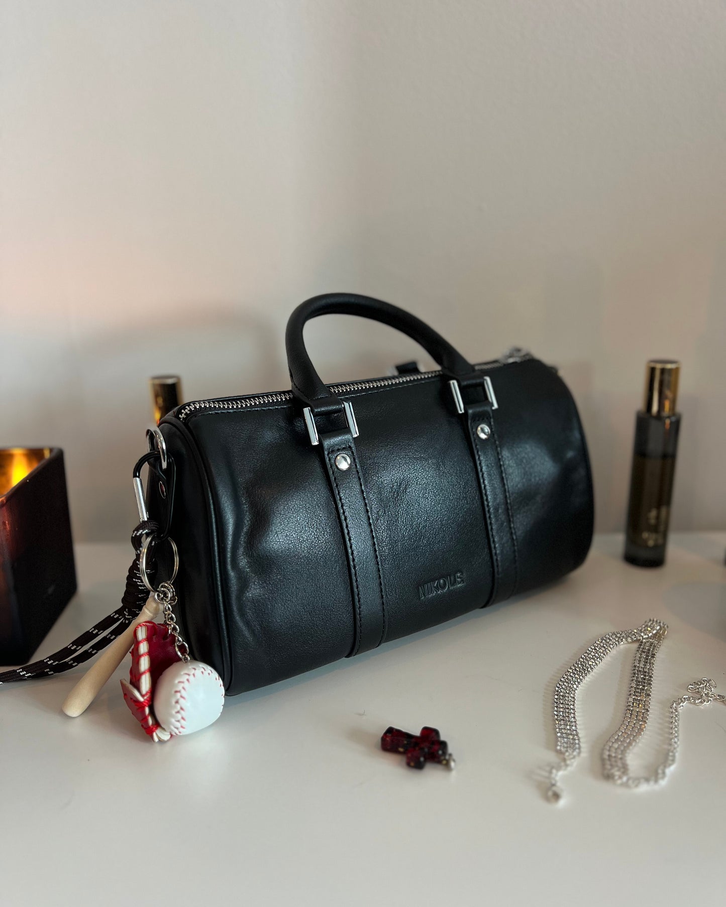 NIKOLÈ Classic Black Tote – skórzana torebka damska, elegancka torba do pracy i na co dzień