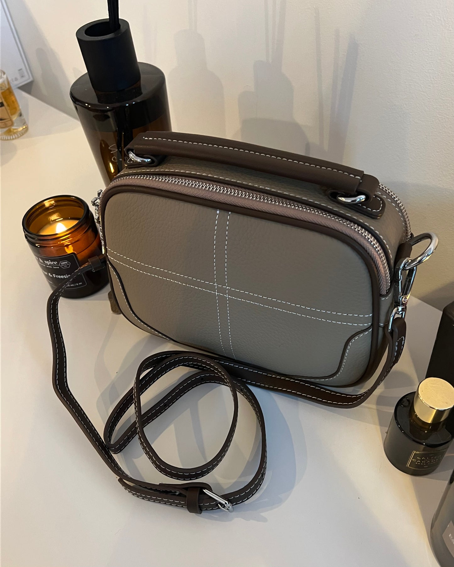 MARIA — Genuine Leather Bag. Color: Taupe