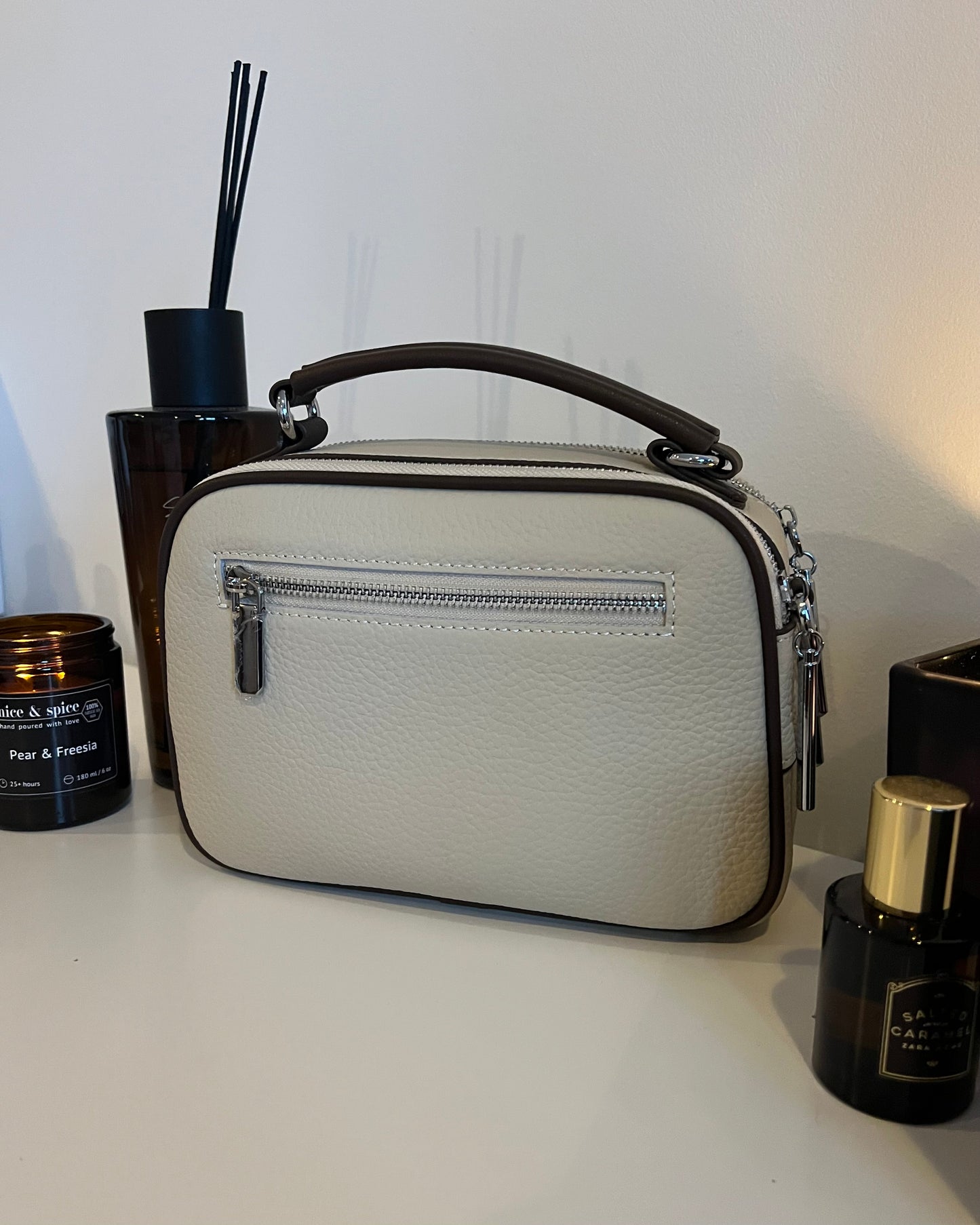 MARIA — Genuine Leather Bag. Color: Ivory