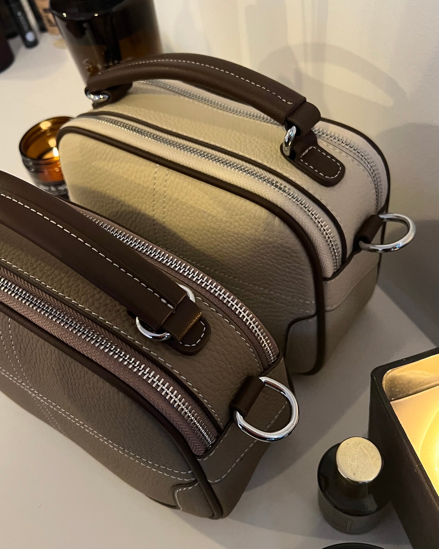 MARIA — Genuine Leather Bag. Color: Taupe