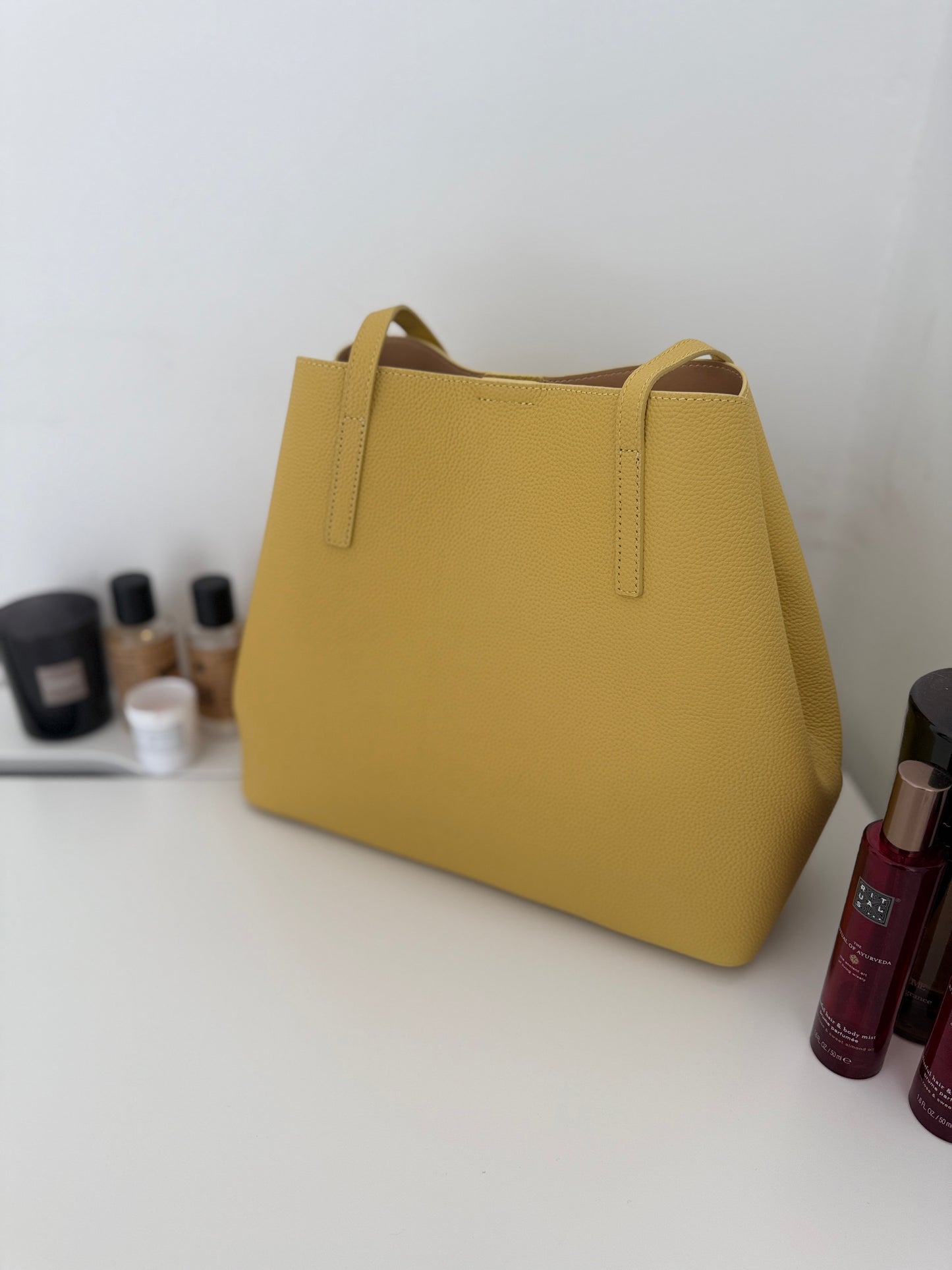 LUNA – Butter Yellow Leather Tote Bag