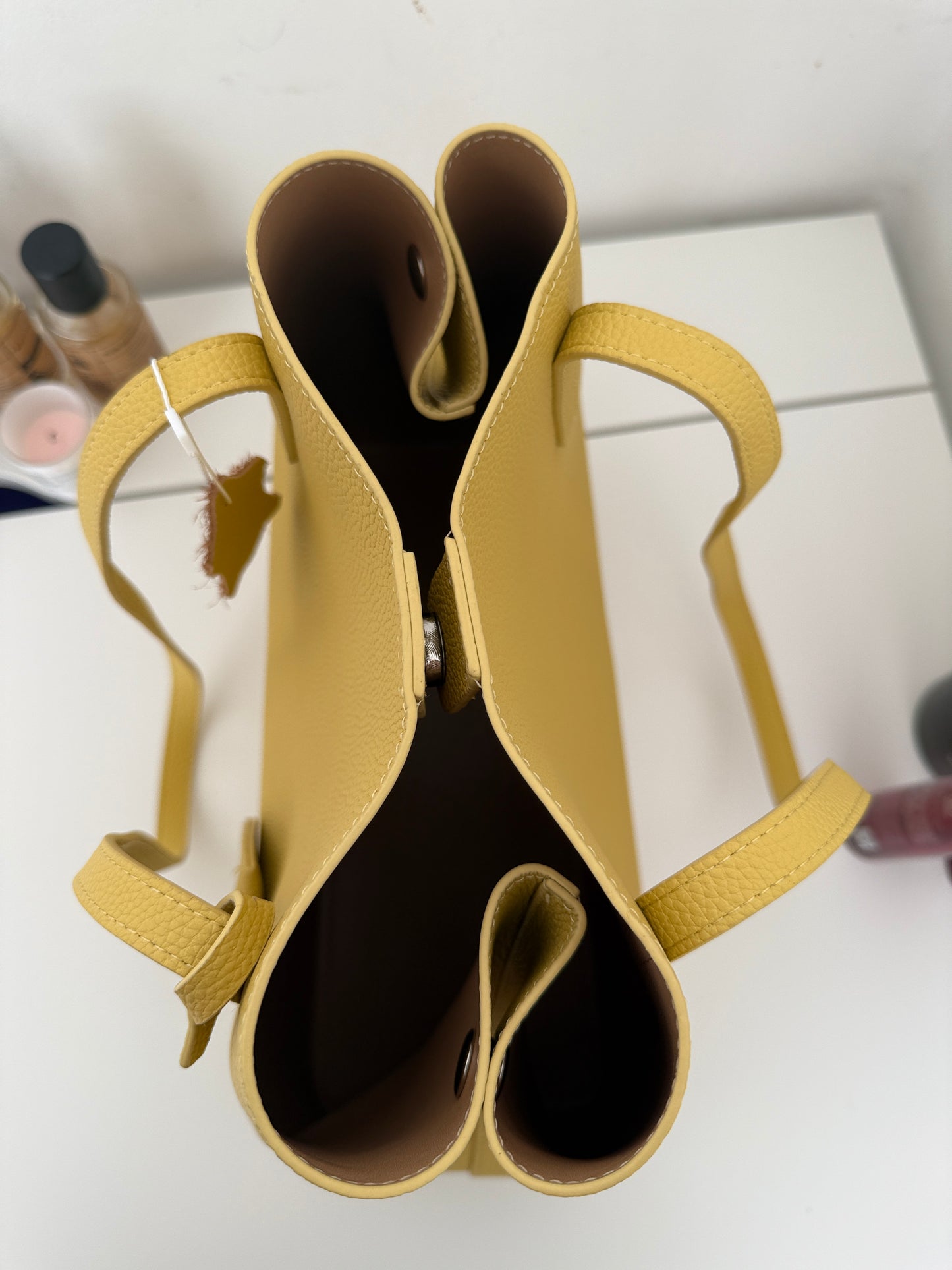 LUNA – Butter Yellow Leather Tote Bag