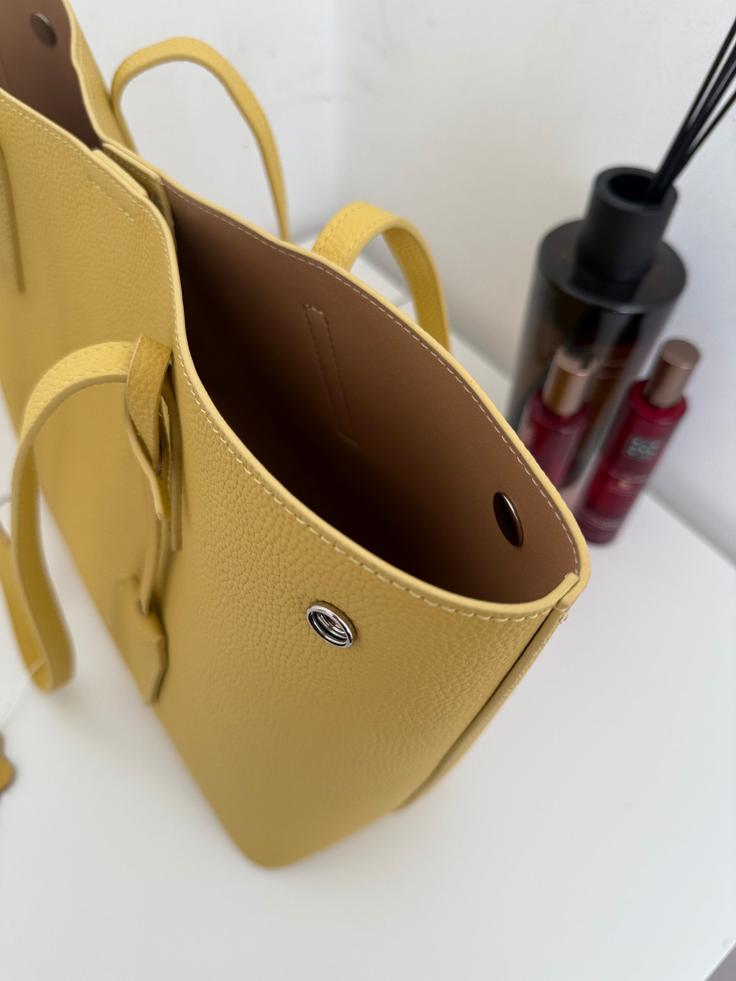 LUNA – Butter Yellow Leather Tote Bag