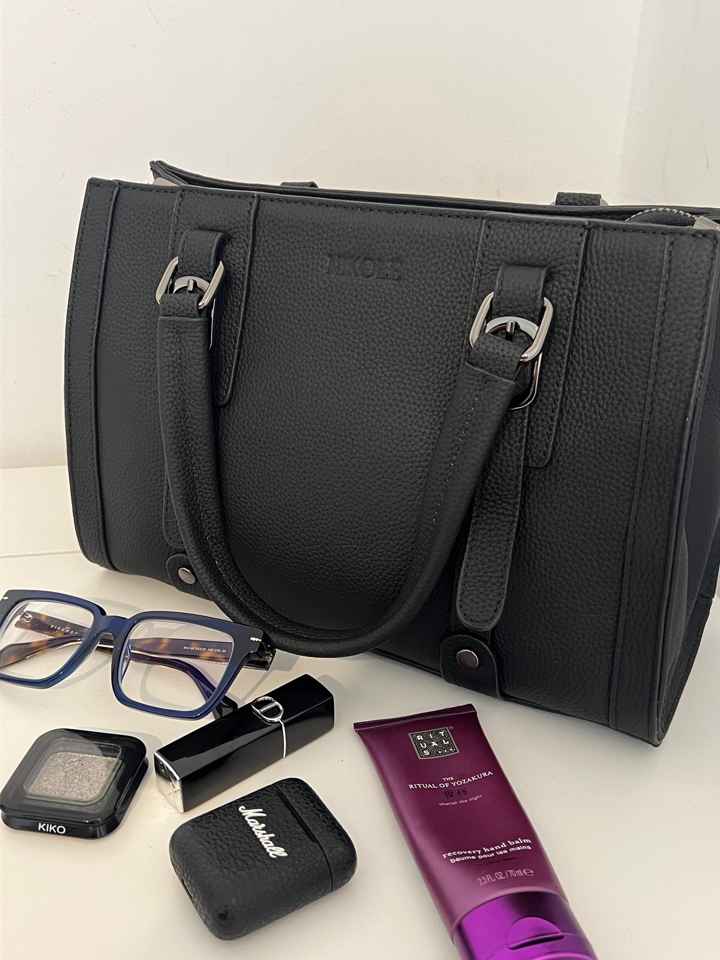 NIKOLÈ Black Tote – Stylish Genuine Leather Handbag for Everyday Elegance