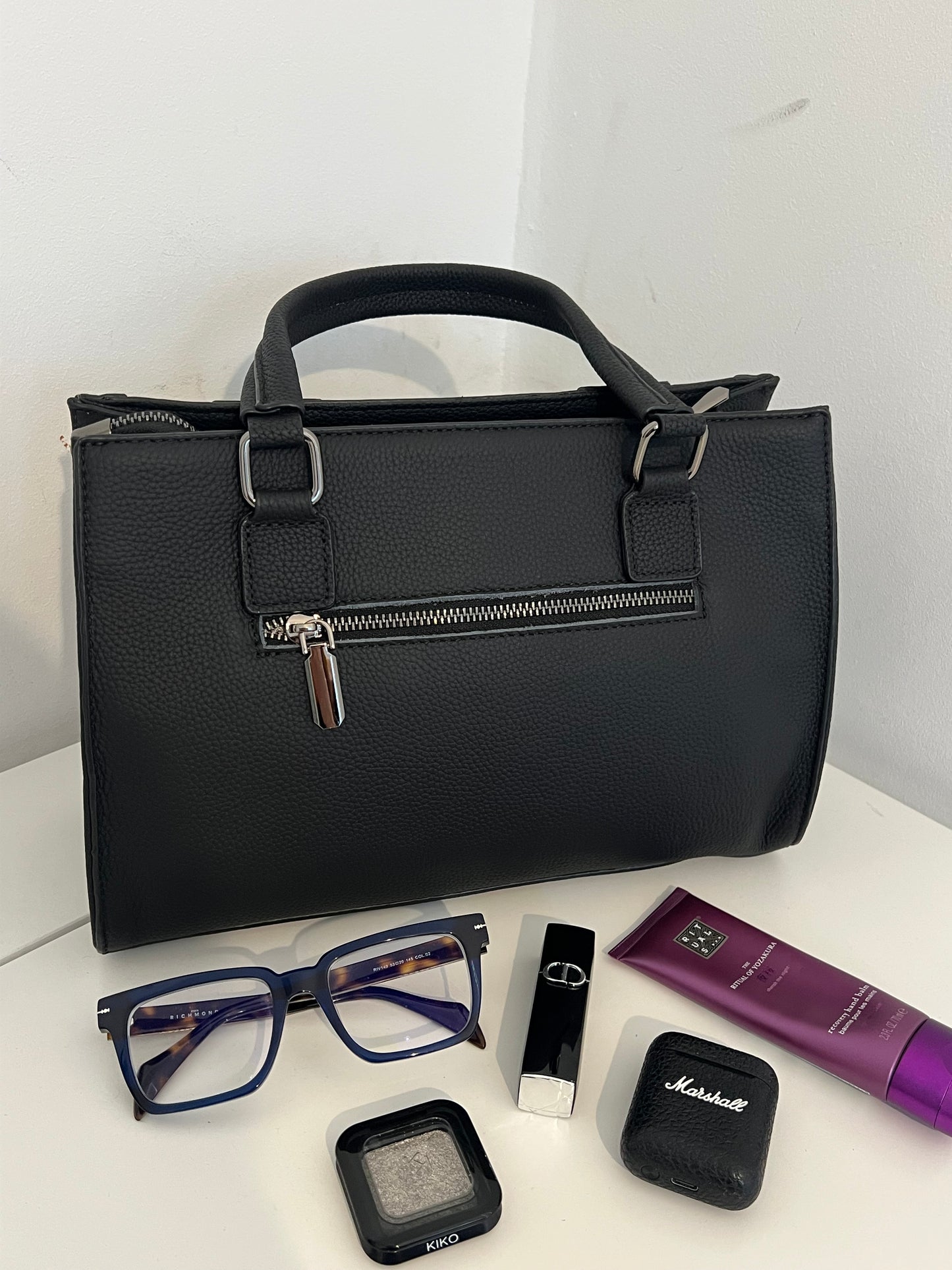 NIKOLÈ Black Tote – Stylish Genuine Leather Handbag for Everyday Elegance