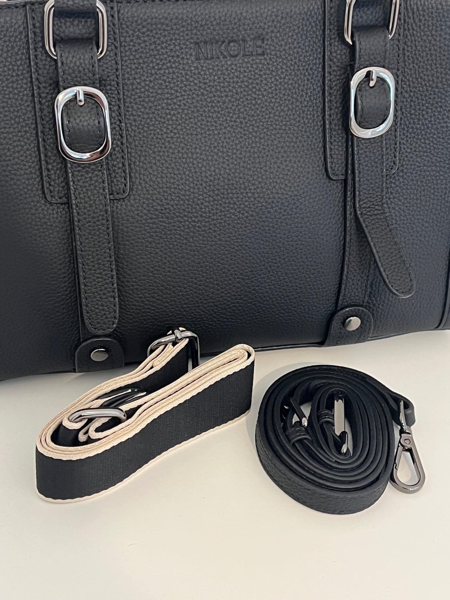 NIKOLÈ Black Tote – Stylish Genuine Leather Handbag for Everyday Elegance