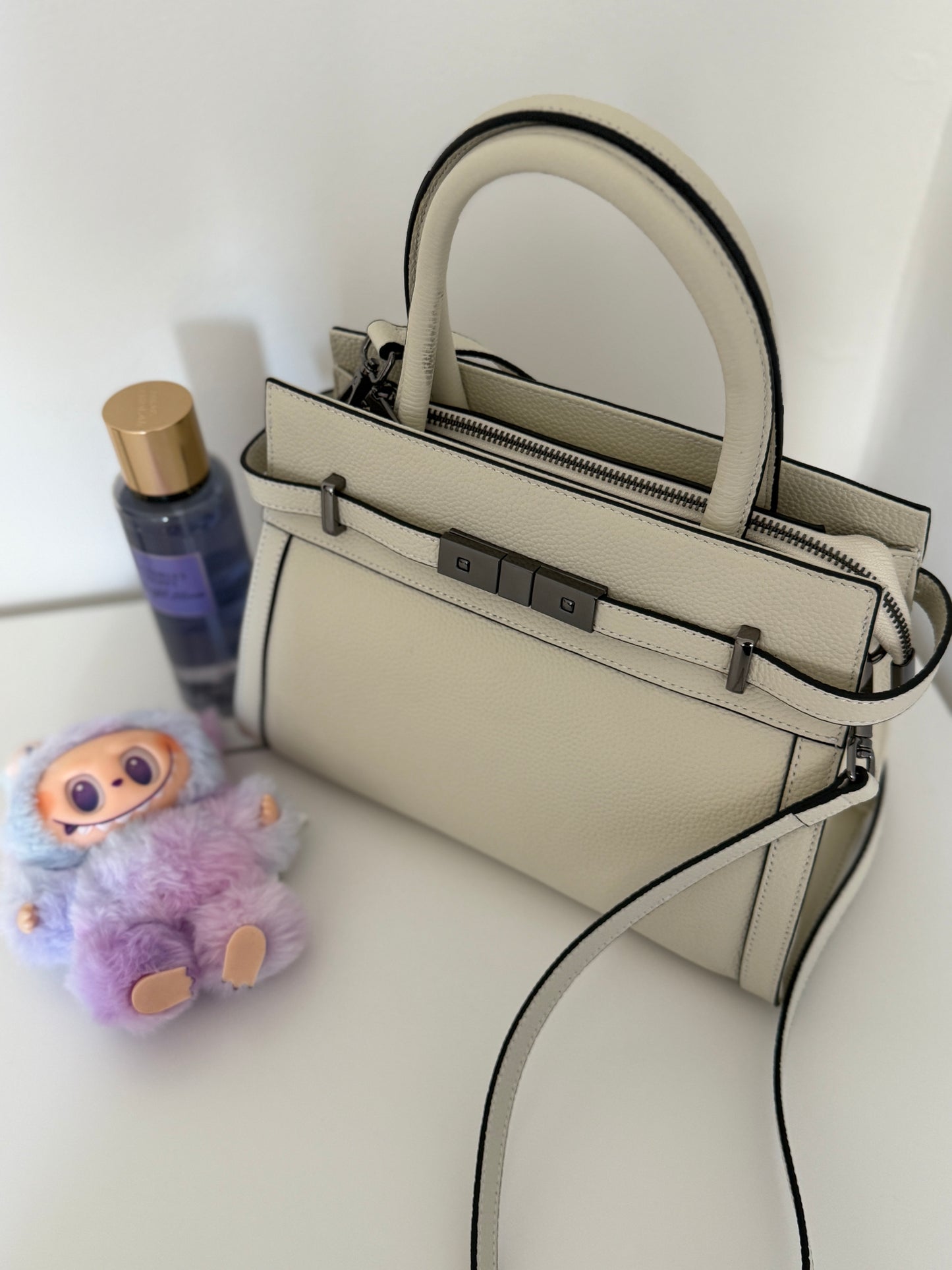 NIKOLÈ Leather Top Handle Bag – Ivory