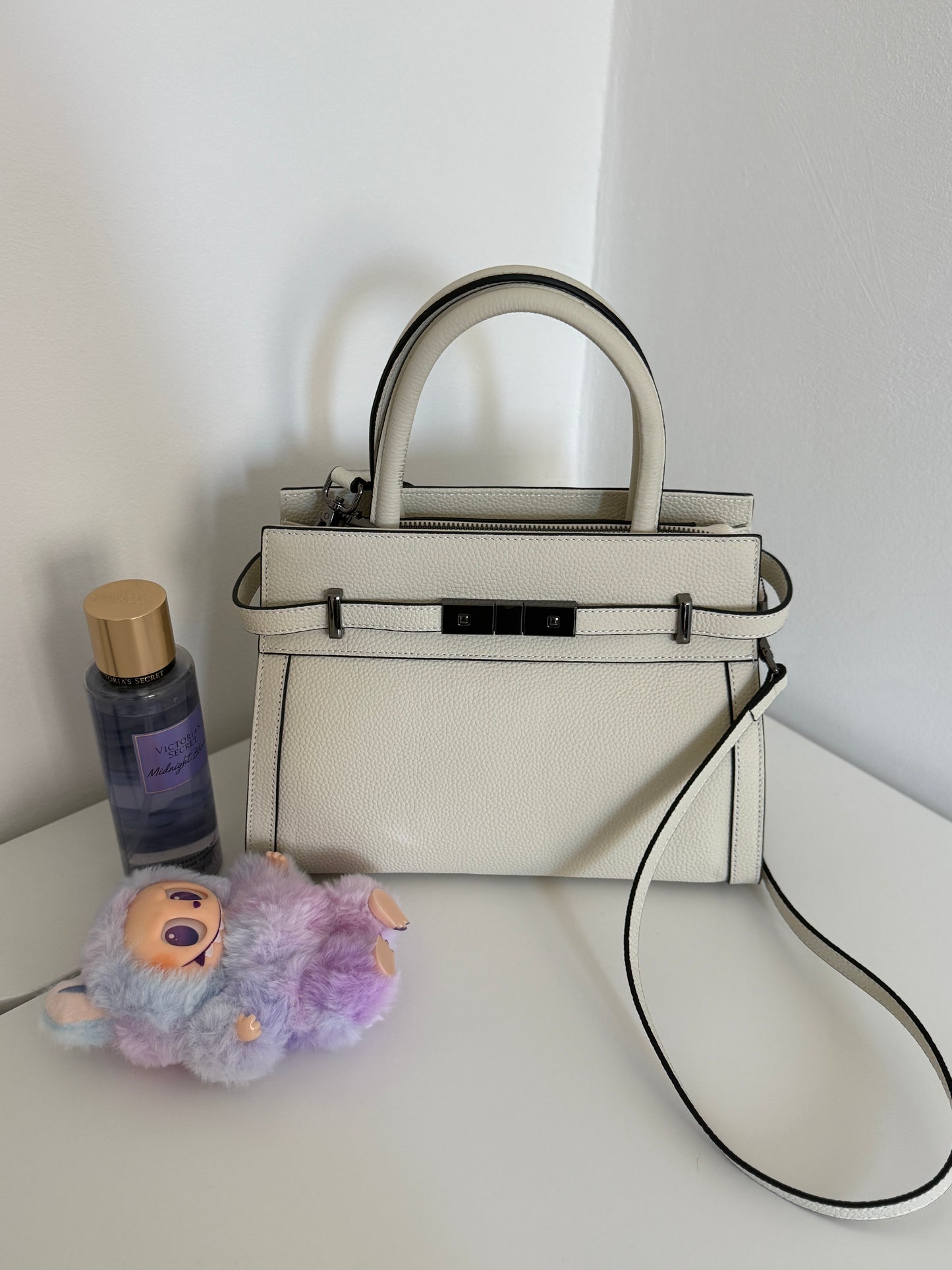 NIKOLÈ Leather Top Handle Bag – Ivory
